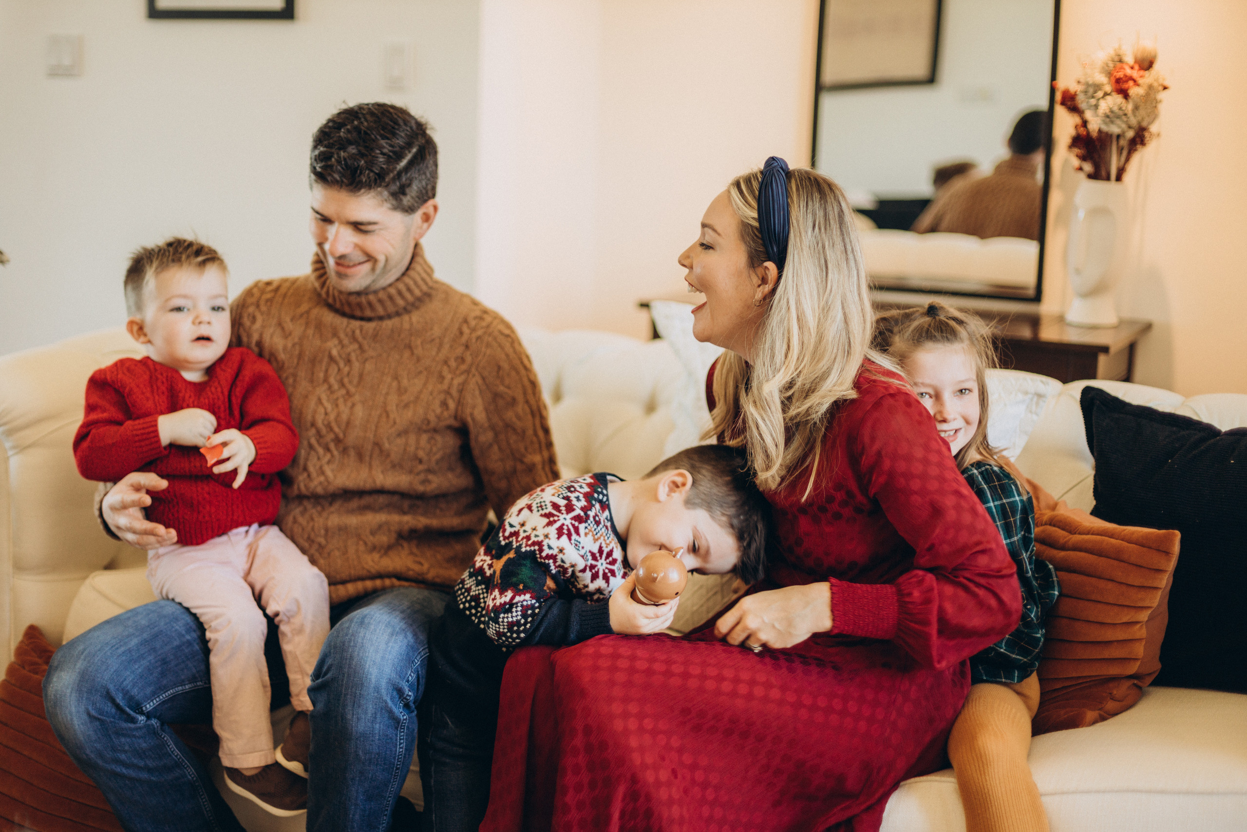 Christmas family time. Wedding Photographer Toronto