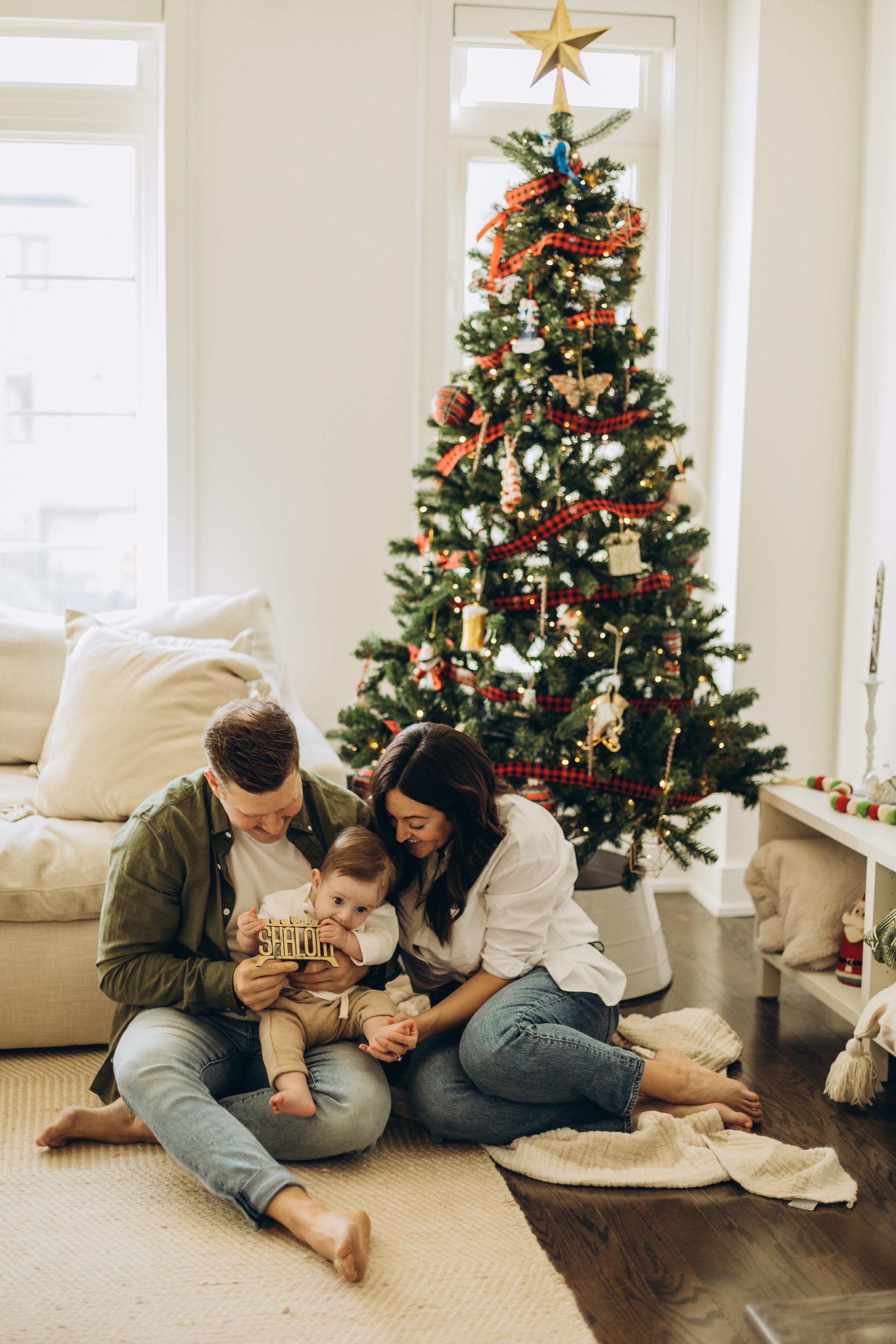 First Christmas. Wedding Photographer Toronto