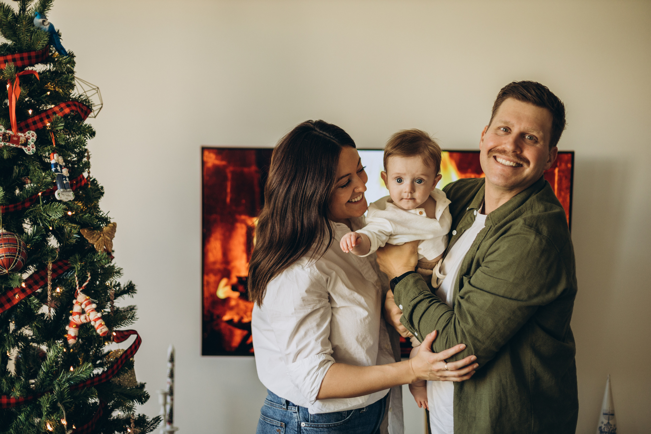 First Christmas. Wedding Photographer Toronto