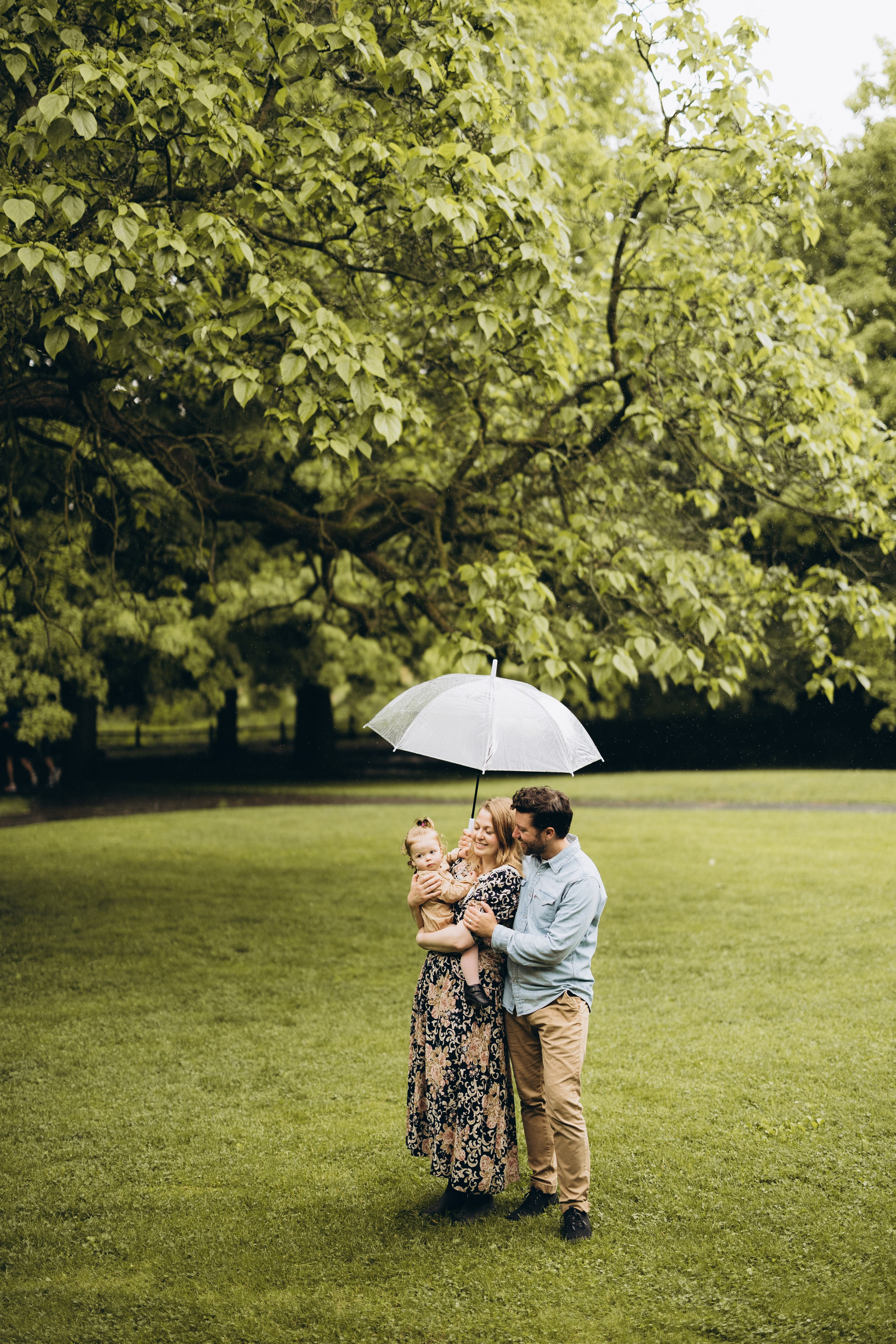 Under the rain. Wedding Photographer Toronto