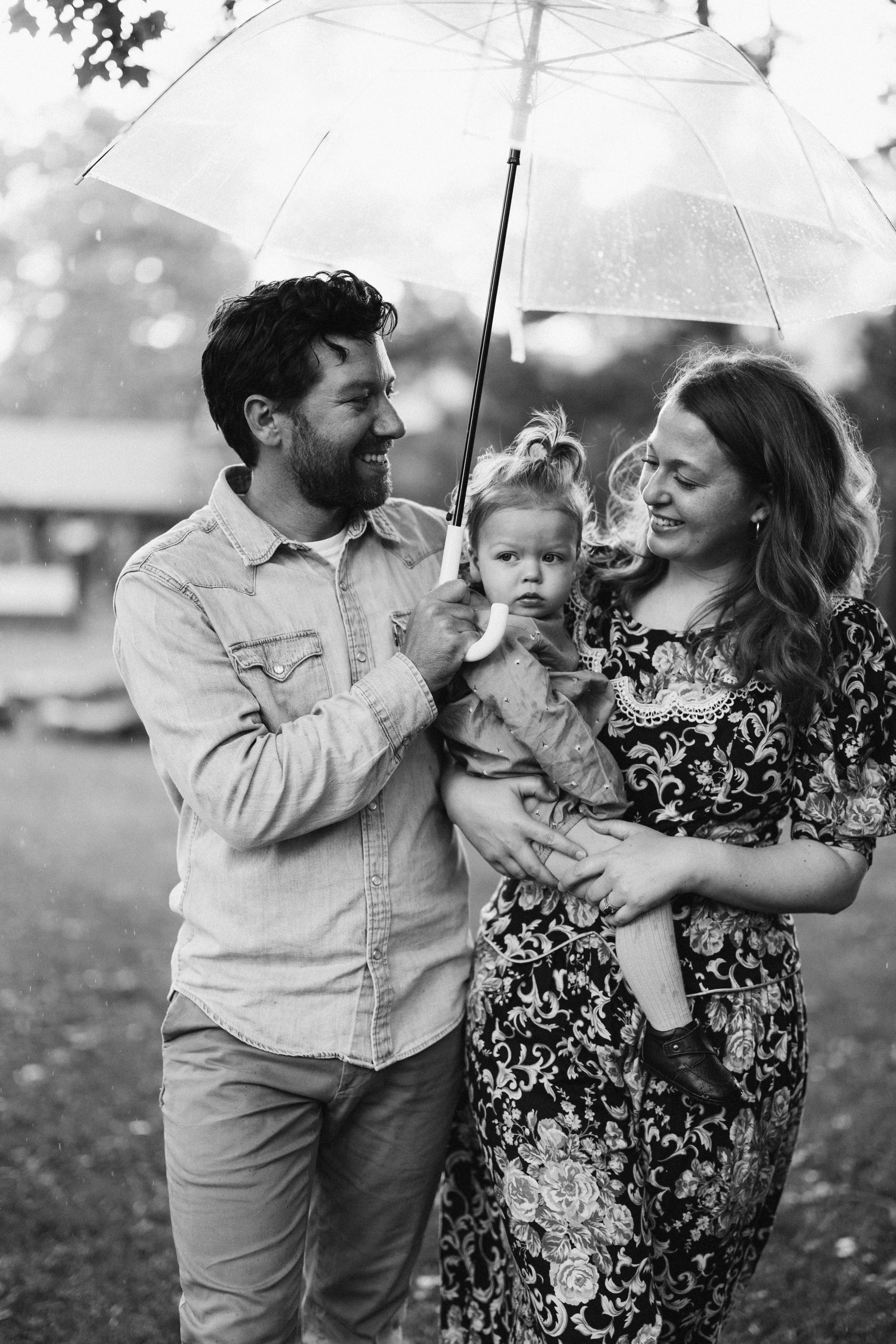 Under the rain. Wedding Photographer Toronto