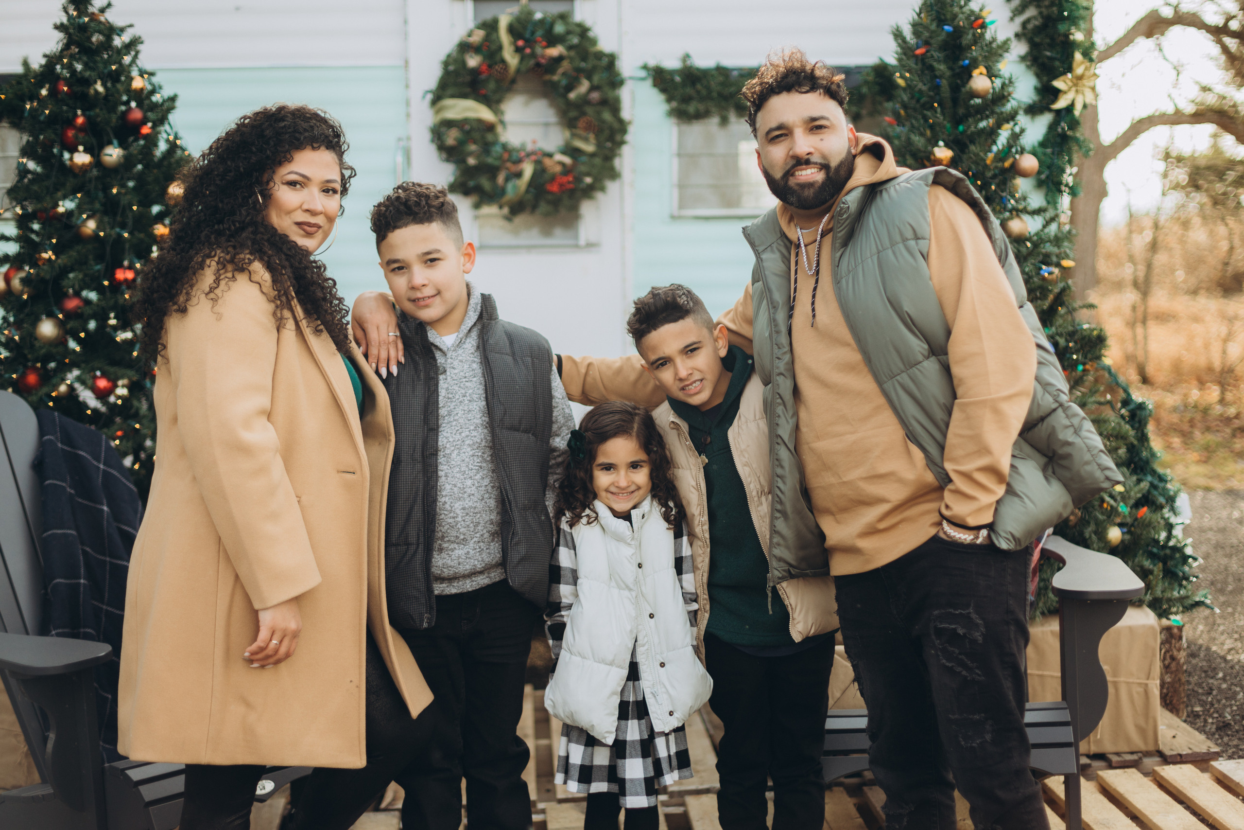 Christmas mini session. Wedding Photographer Toronto