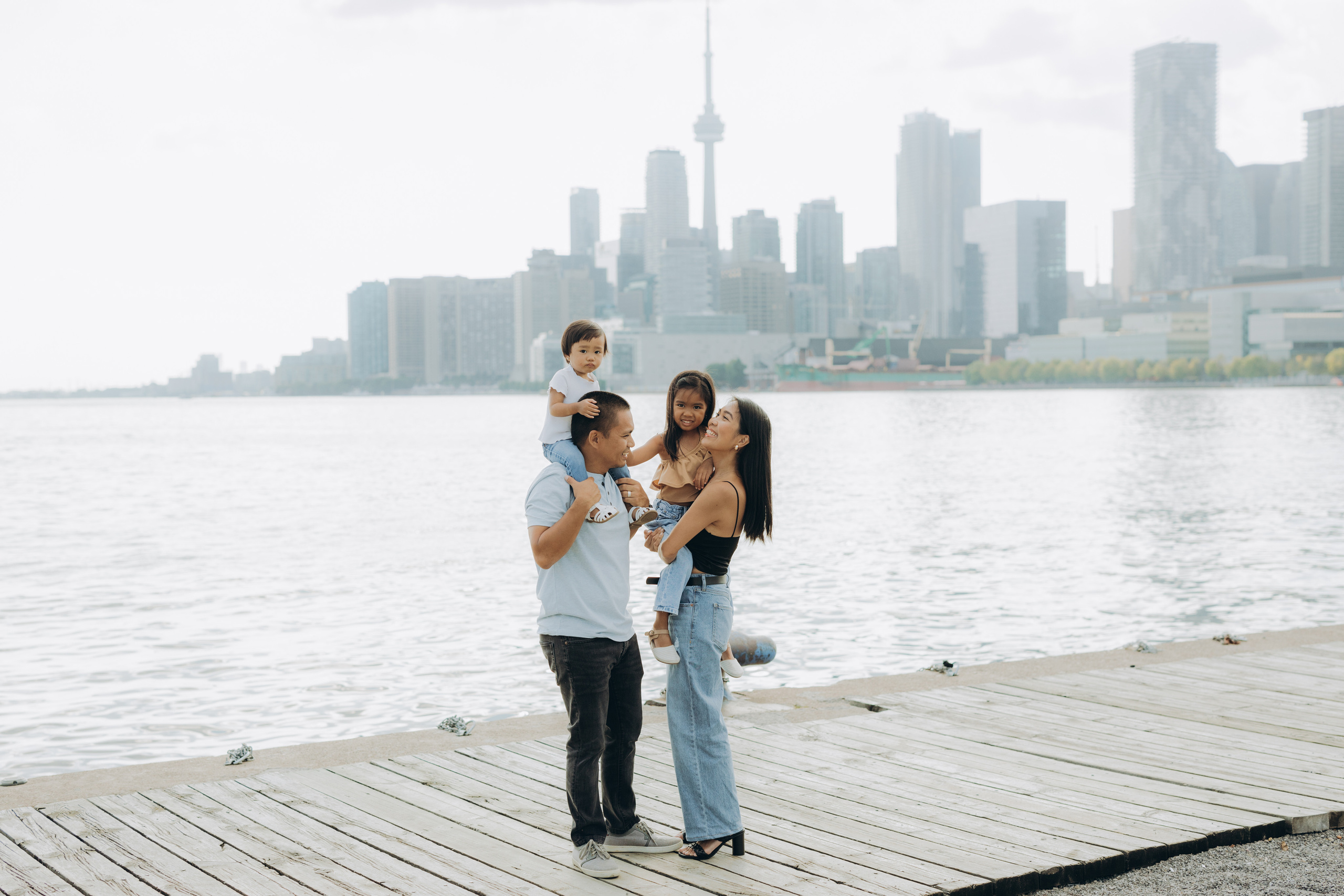 Family session in Toronto. Wedding Photographer Toronto