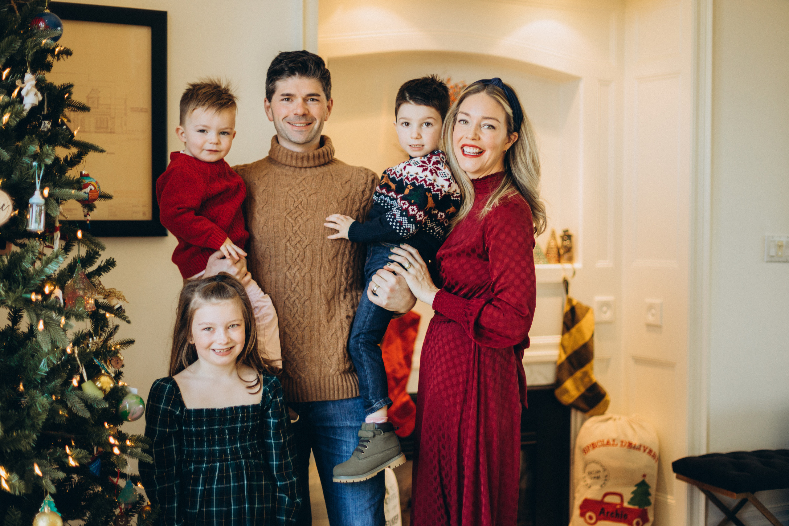 Christmas family time. Wedding Photographer Toronto