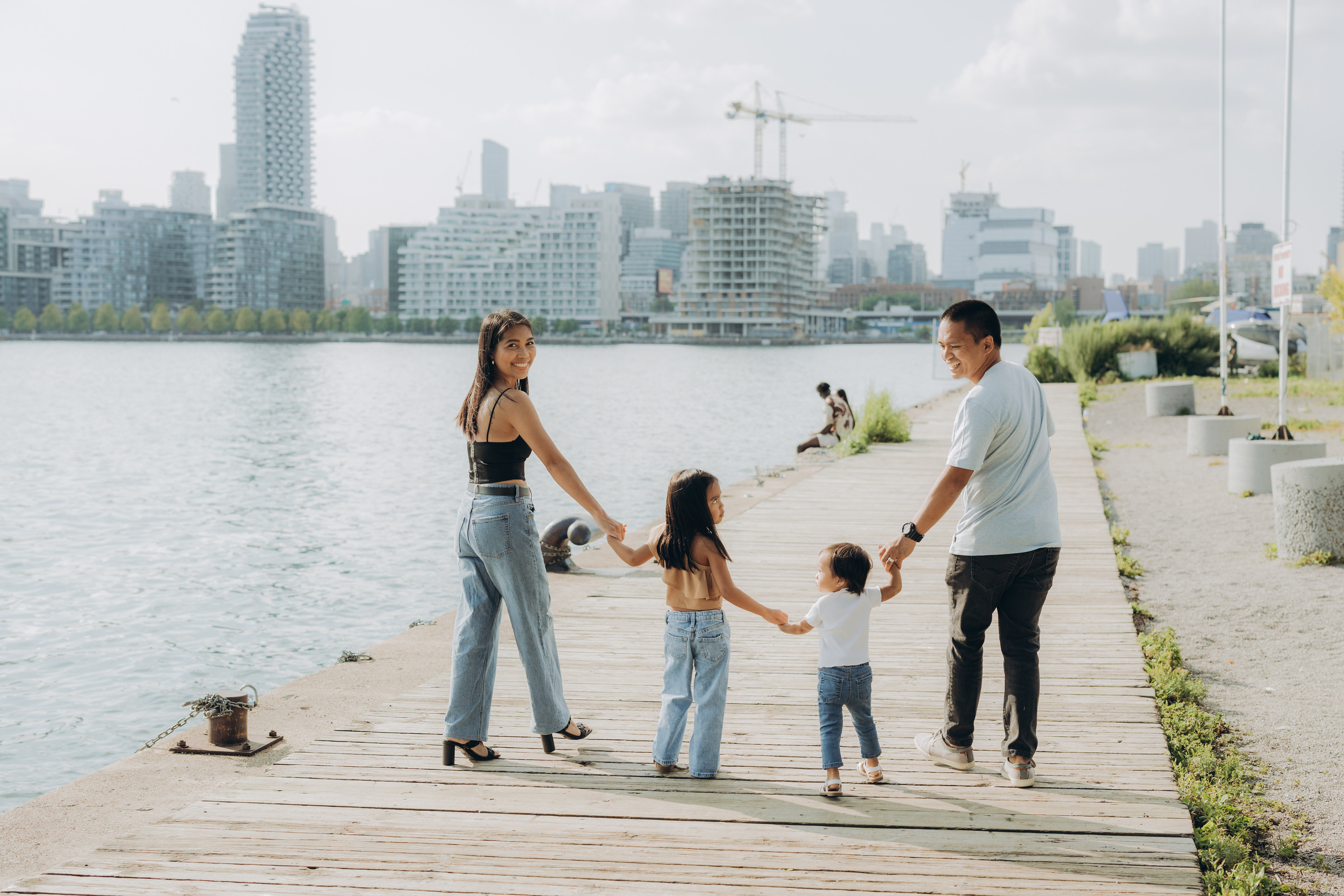 Family session in Toronto. Wedding Photographer Toronto