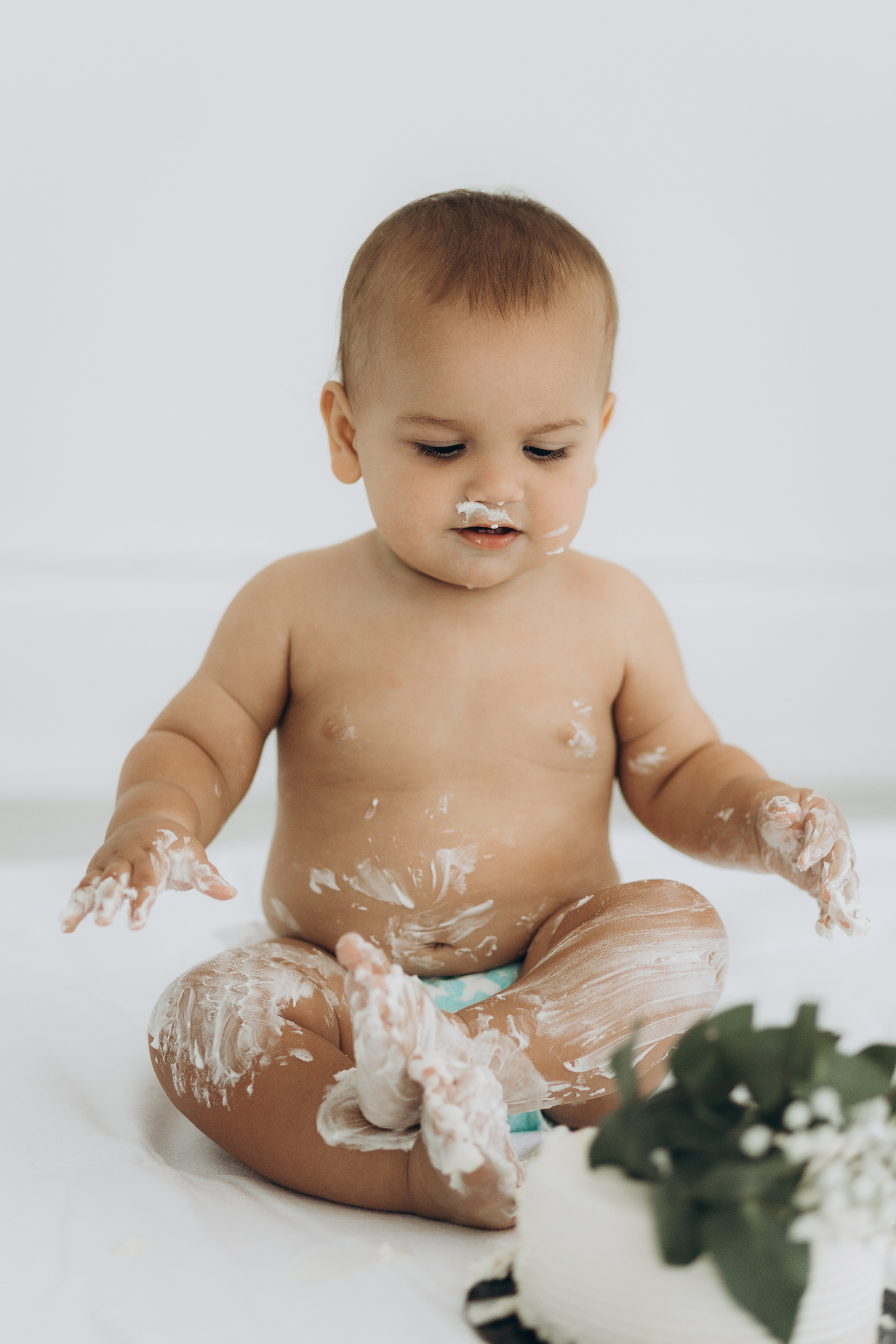 Cake smash. Wedding Photographer Toronto
