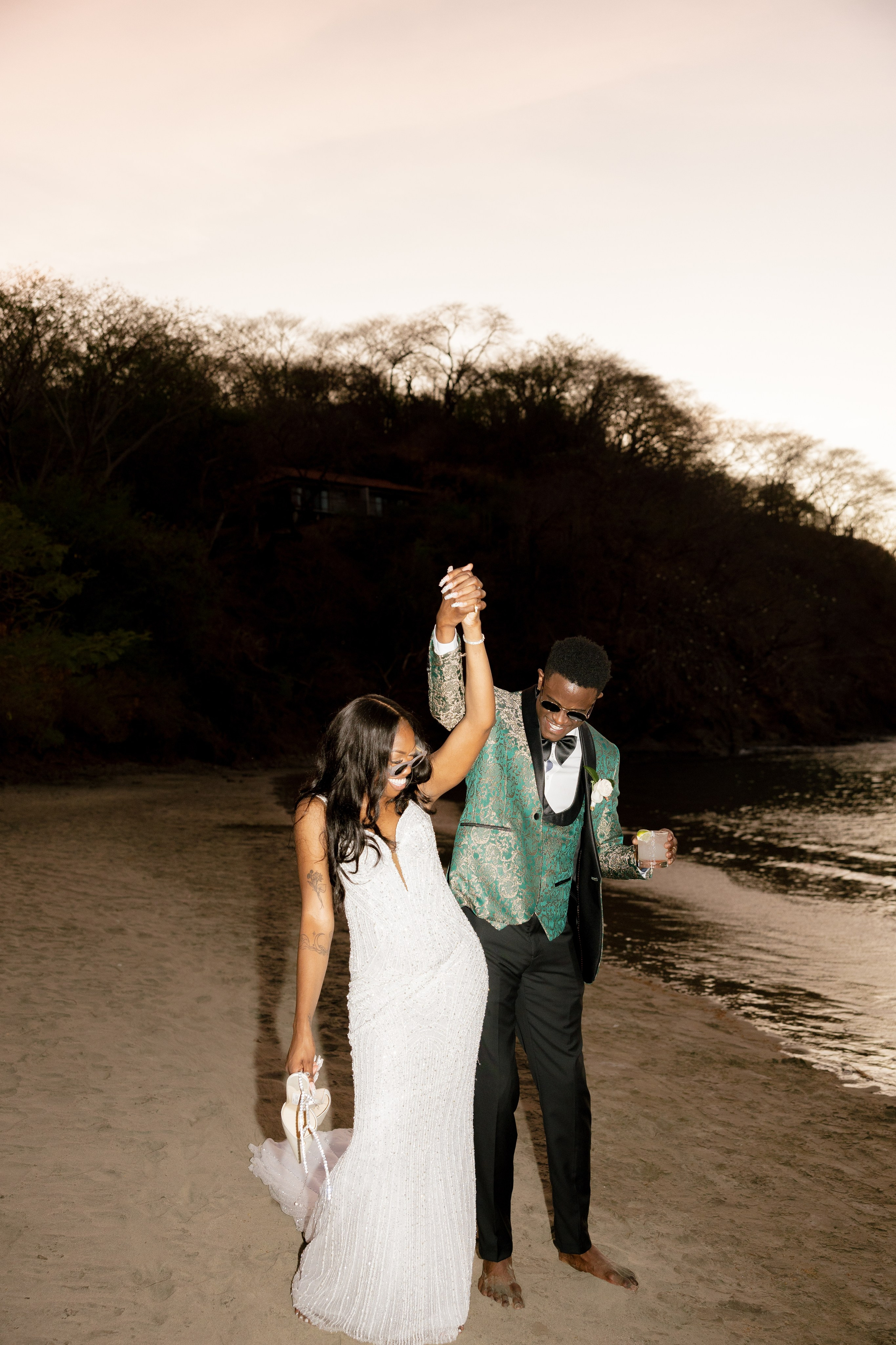 Ashley&Matt (Costa Rica). Wedding Photographer Toronto