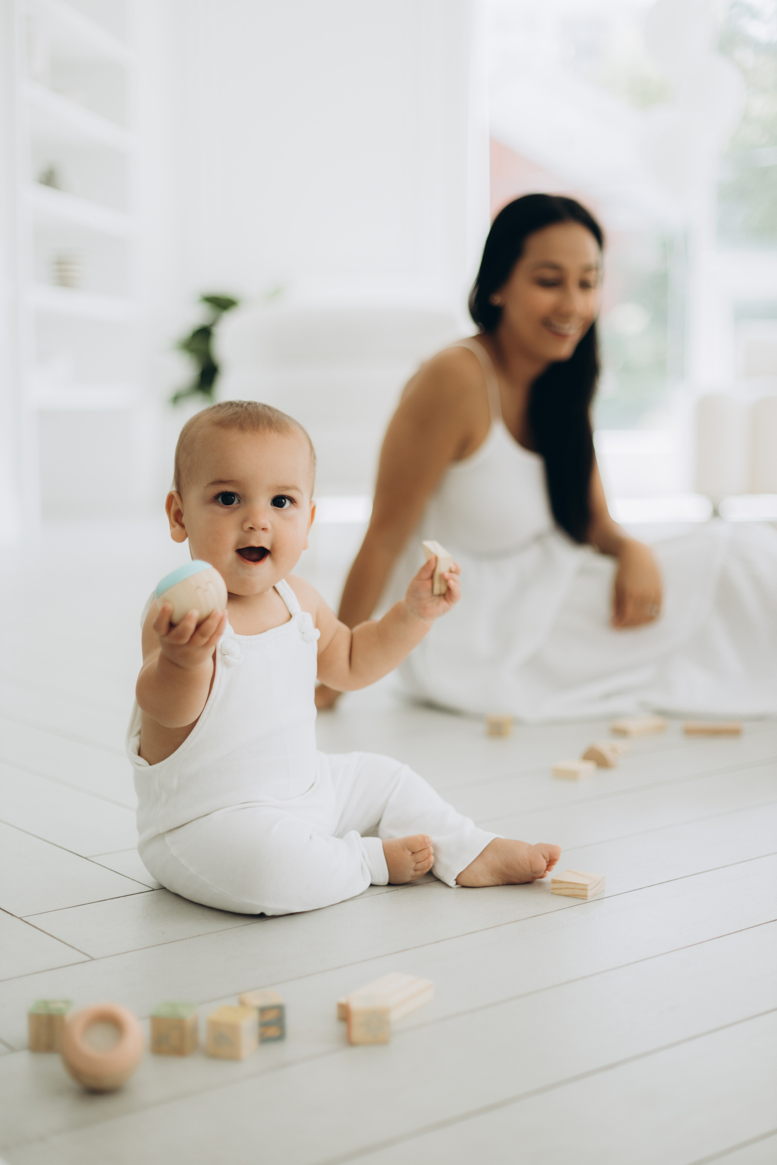 Cake smash. Wedding Photographer Toronto