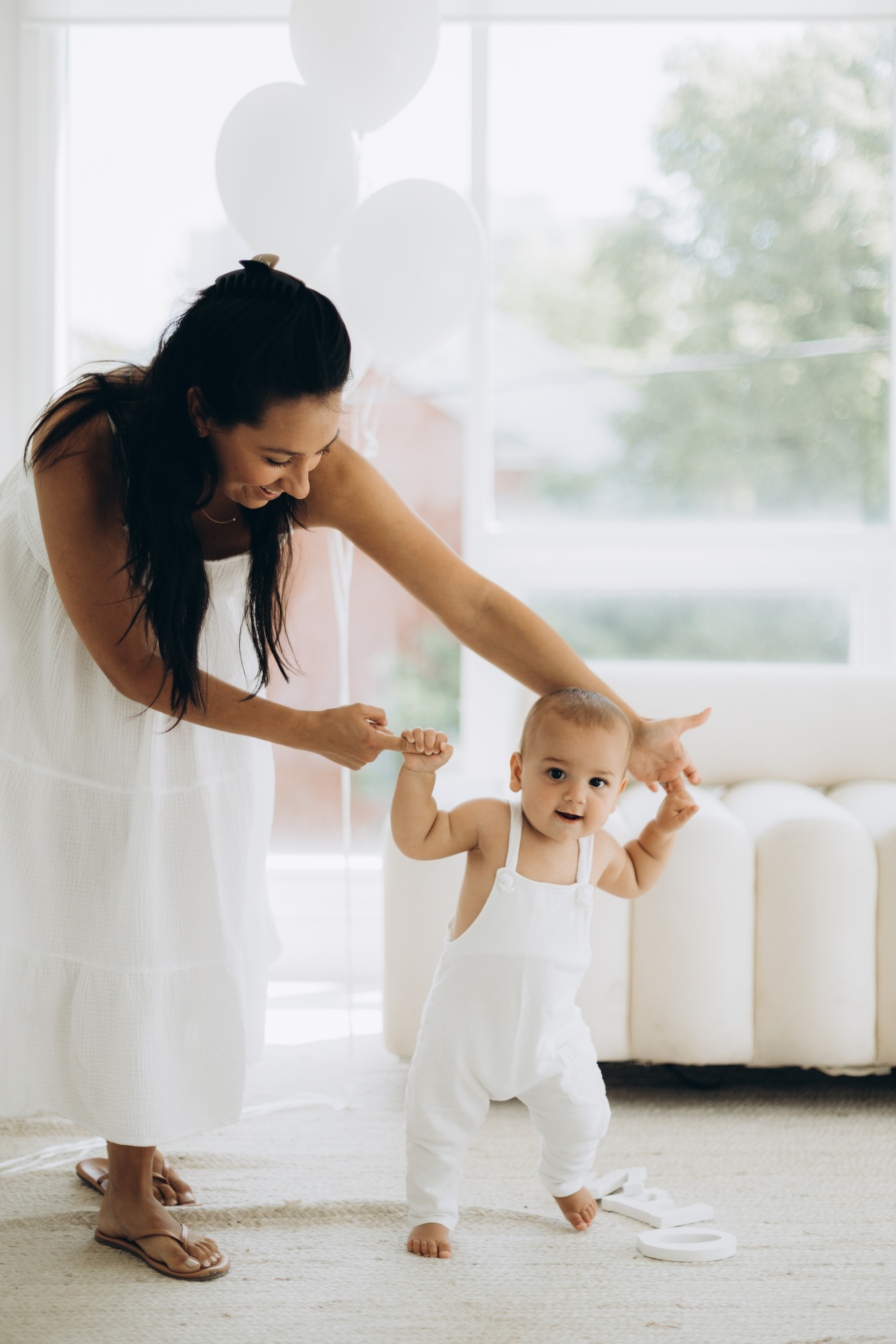 Cake smash. Wedding Photographer Toronto