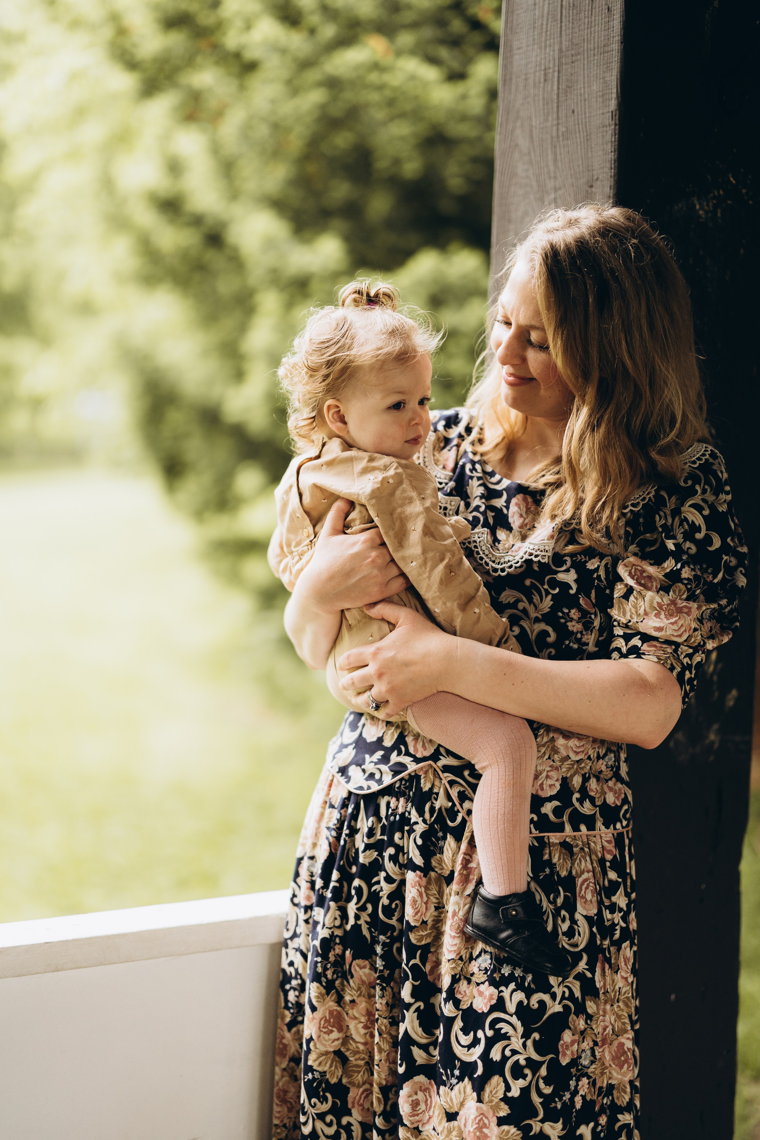 Under the rain. Wedding Photographer Toronto