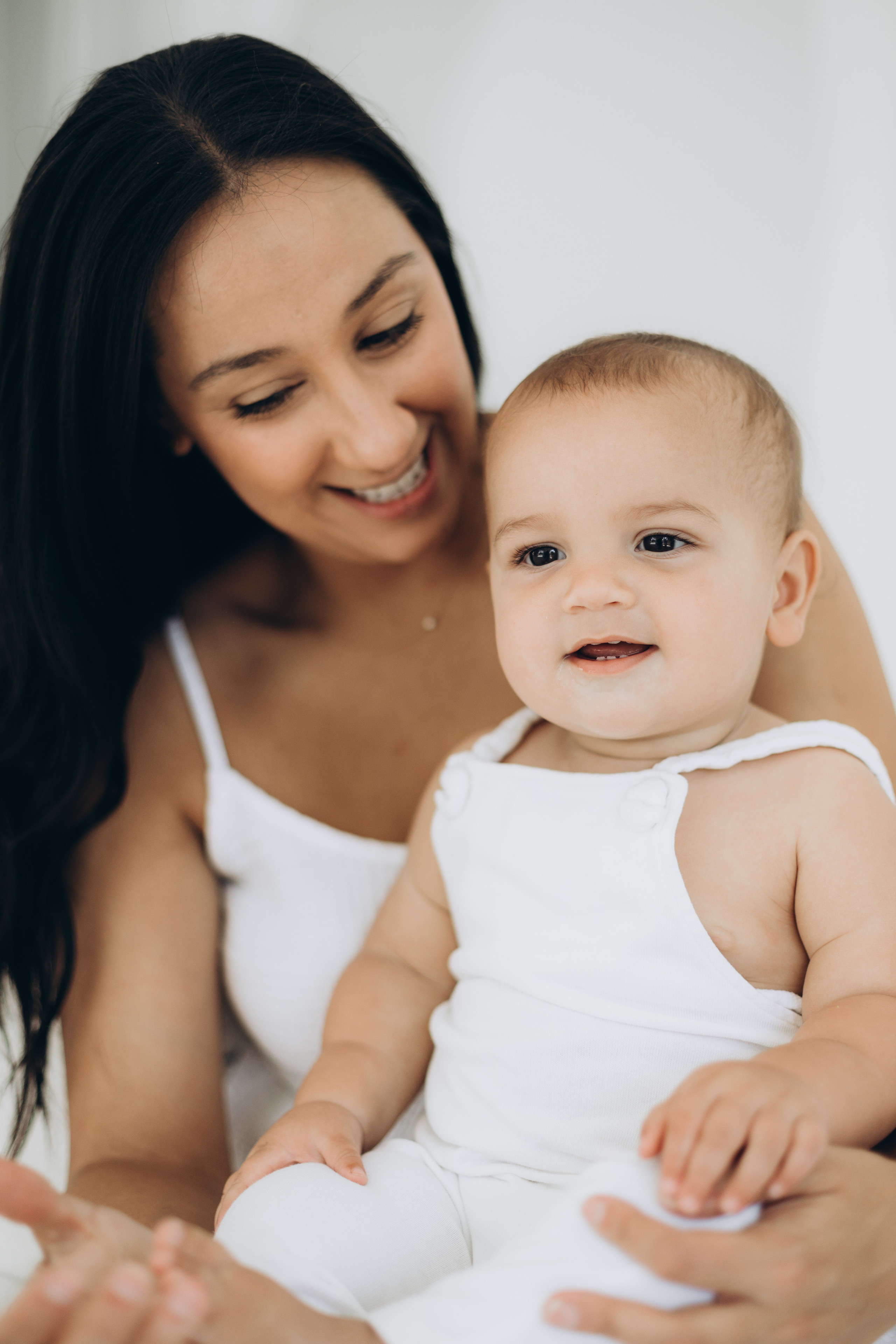 Cake smash. Wedding Photographer Toronto