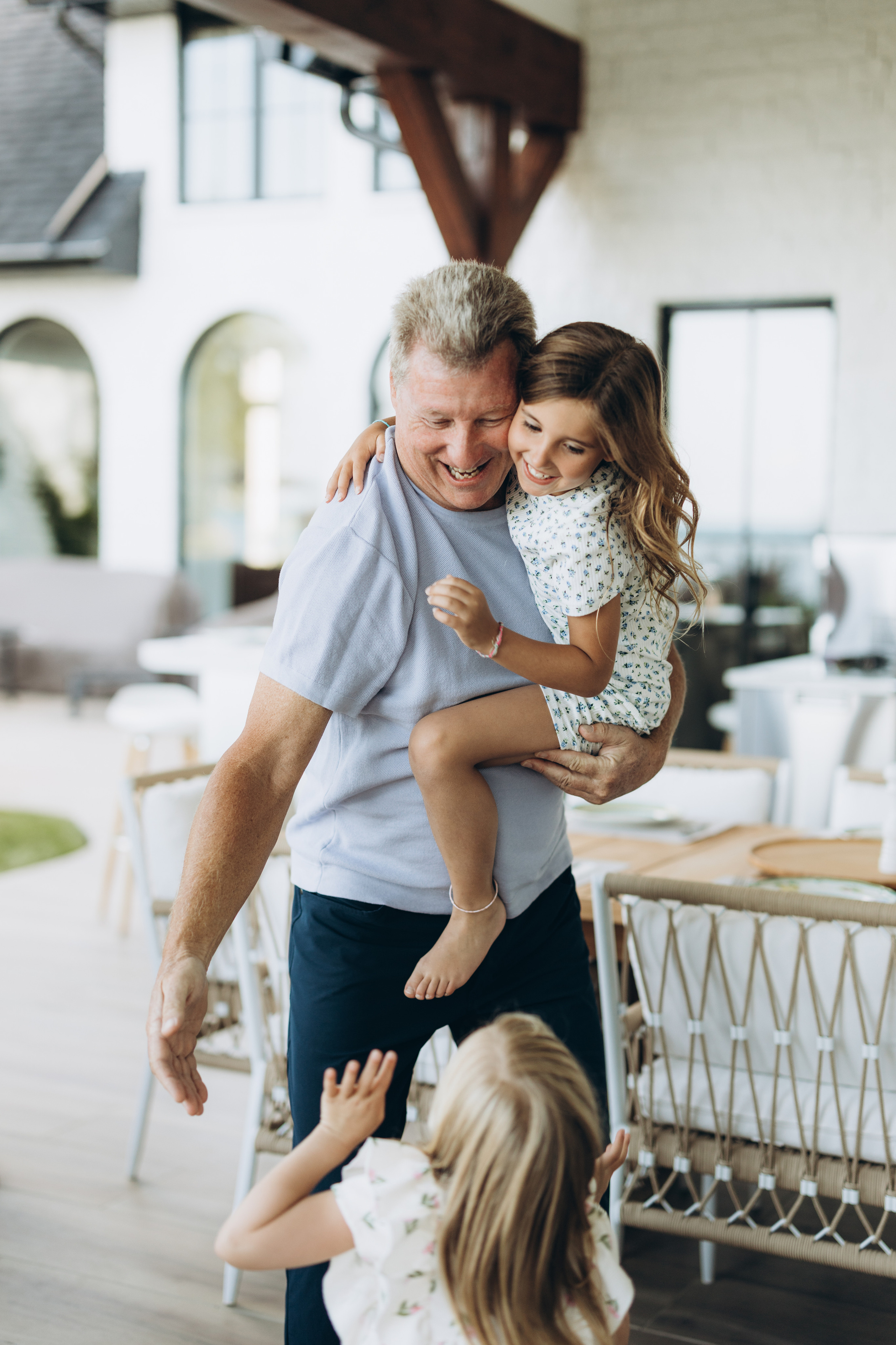 Family time. Wedding Photographer Toronto