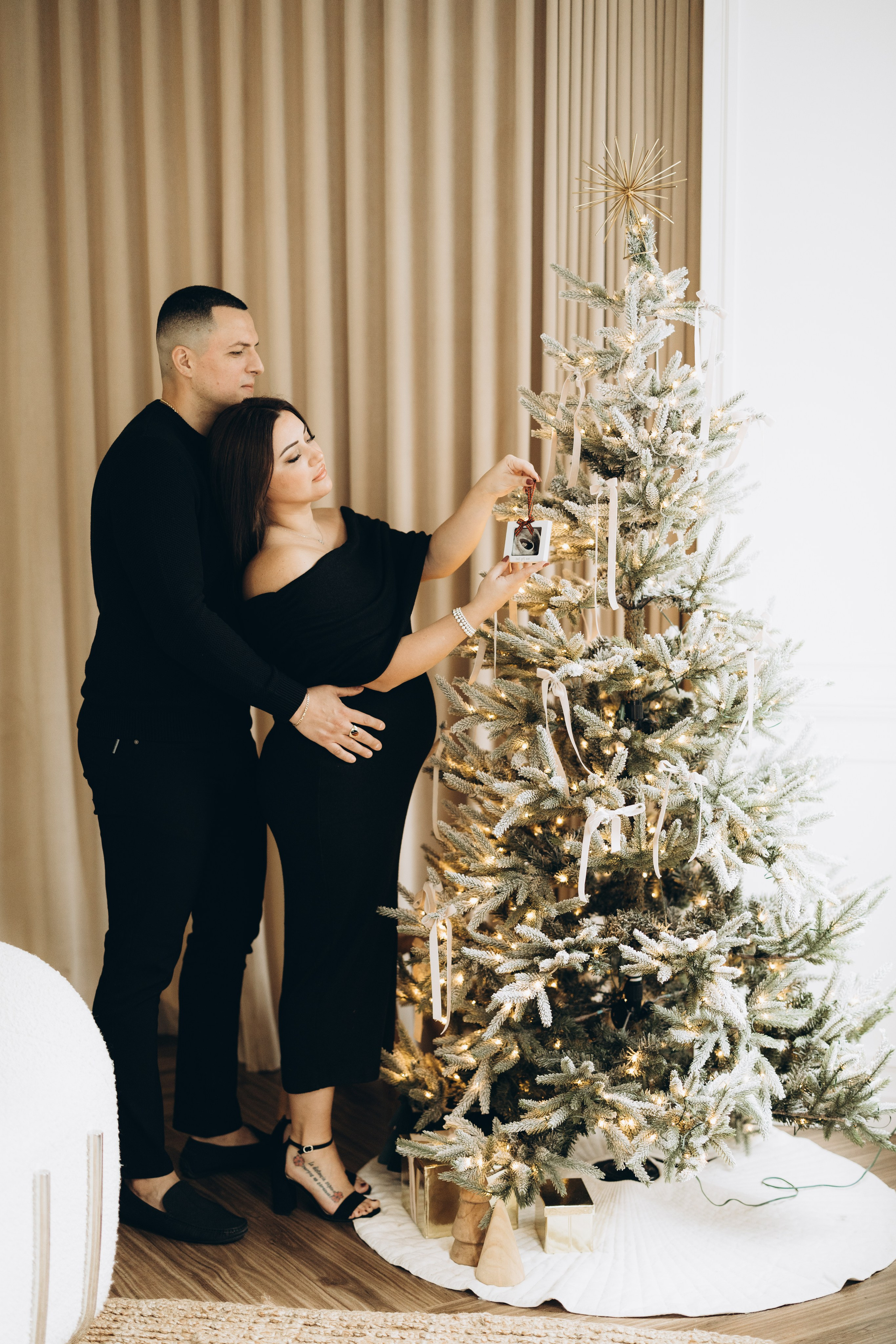 Maternity photo session. Wedding Photographer Toronto