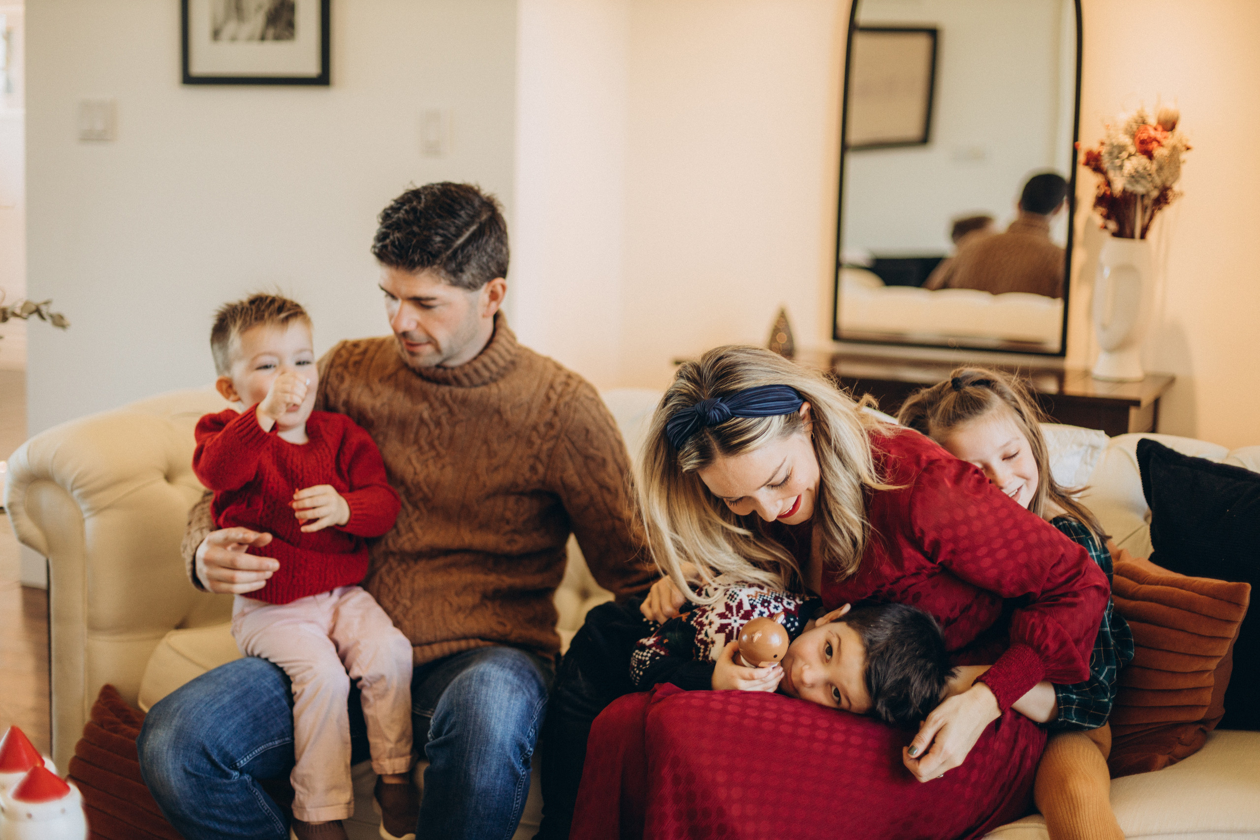 Christmas family time. Wedding Photographer Toronto