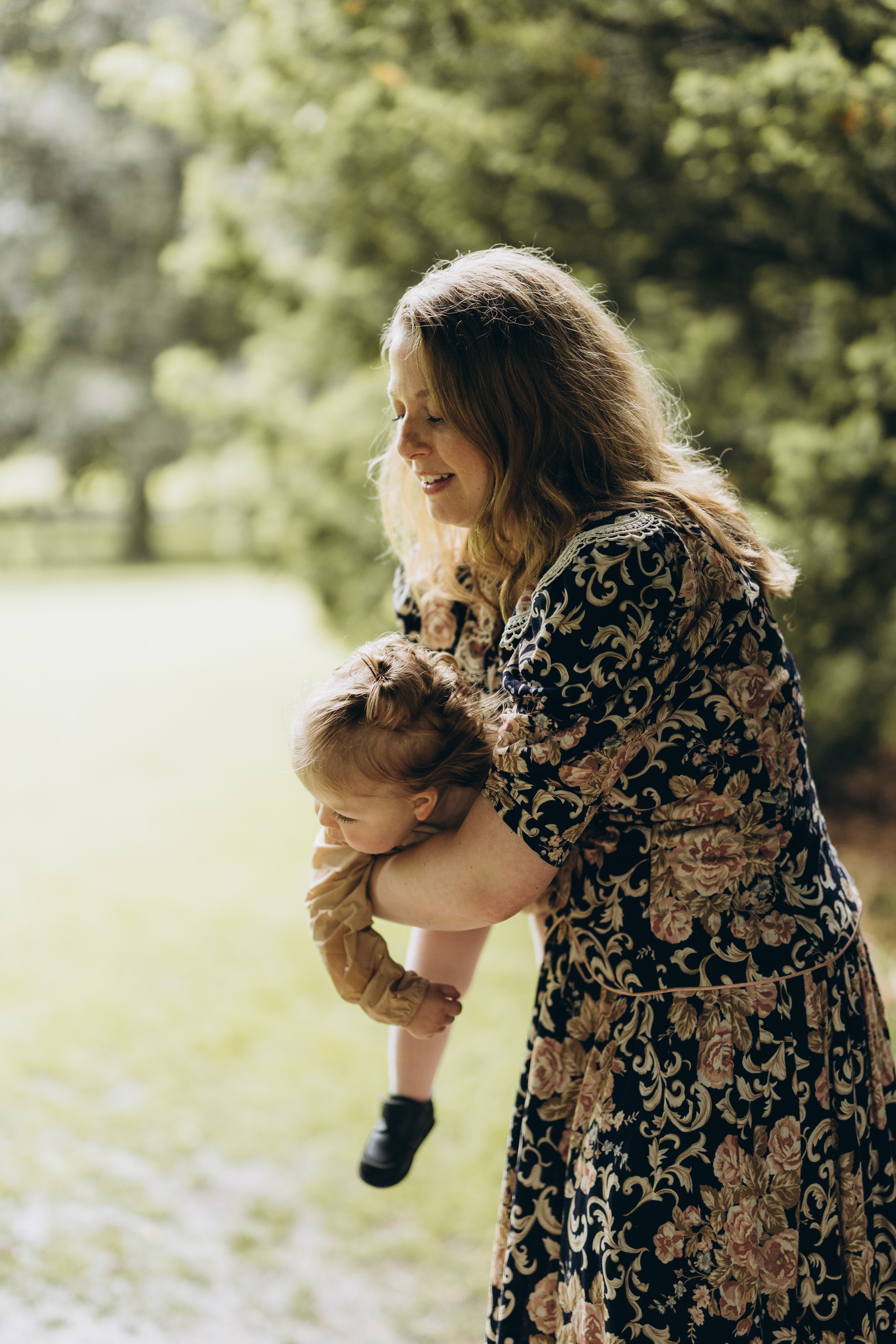 Under the rain. Wedding Photographer Toronto