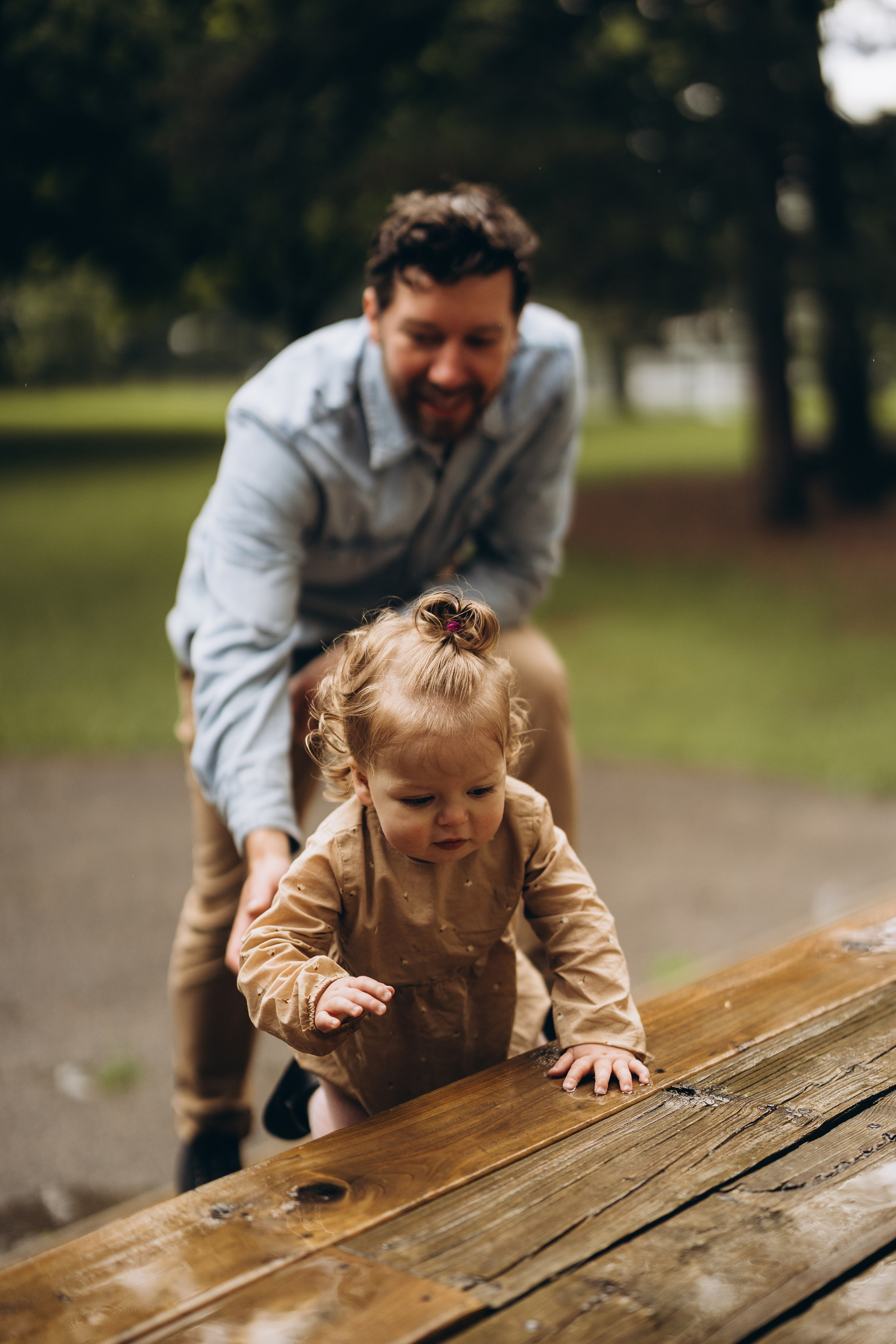 Under the rain. Wedding Photographer Toronto