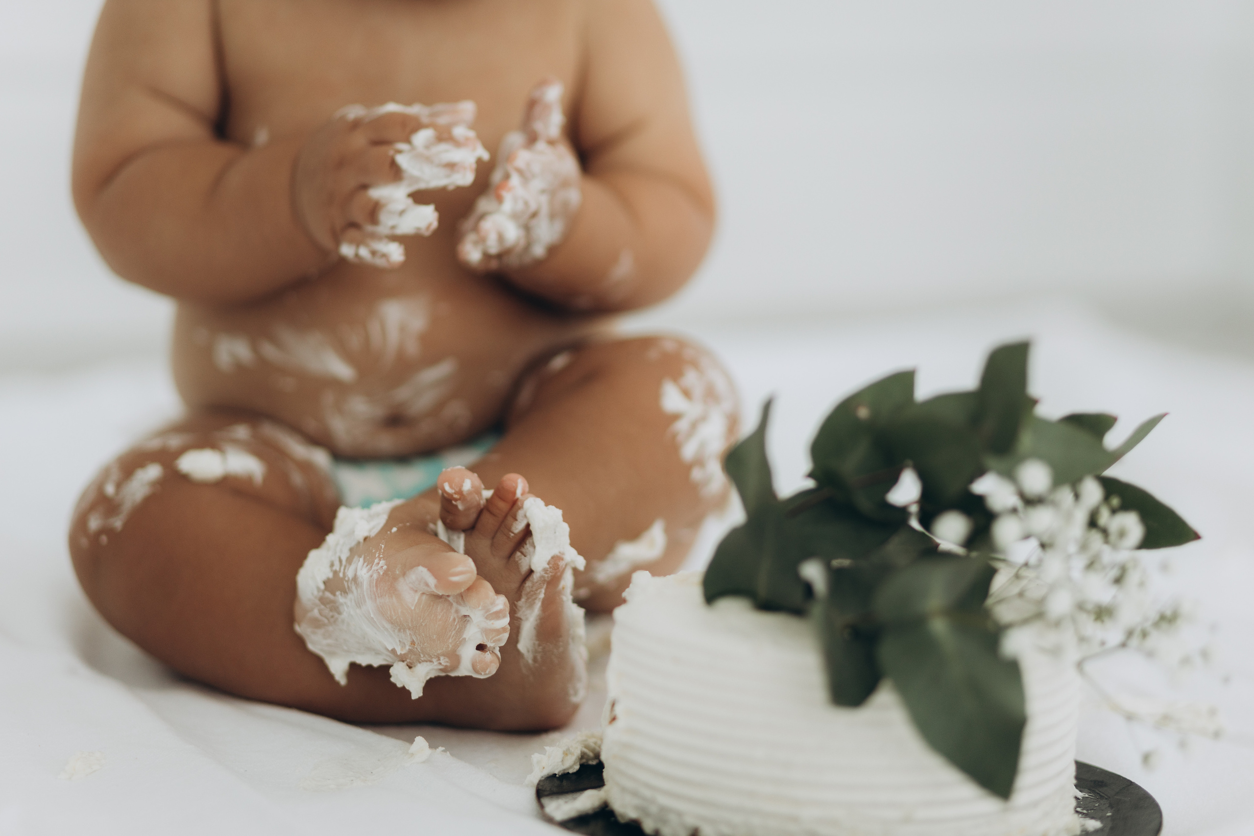 Cake smash. Wedding Photographer Toronto