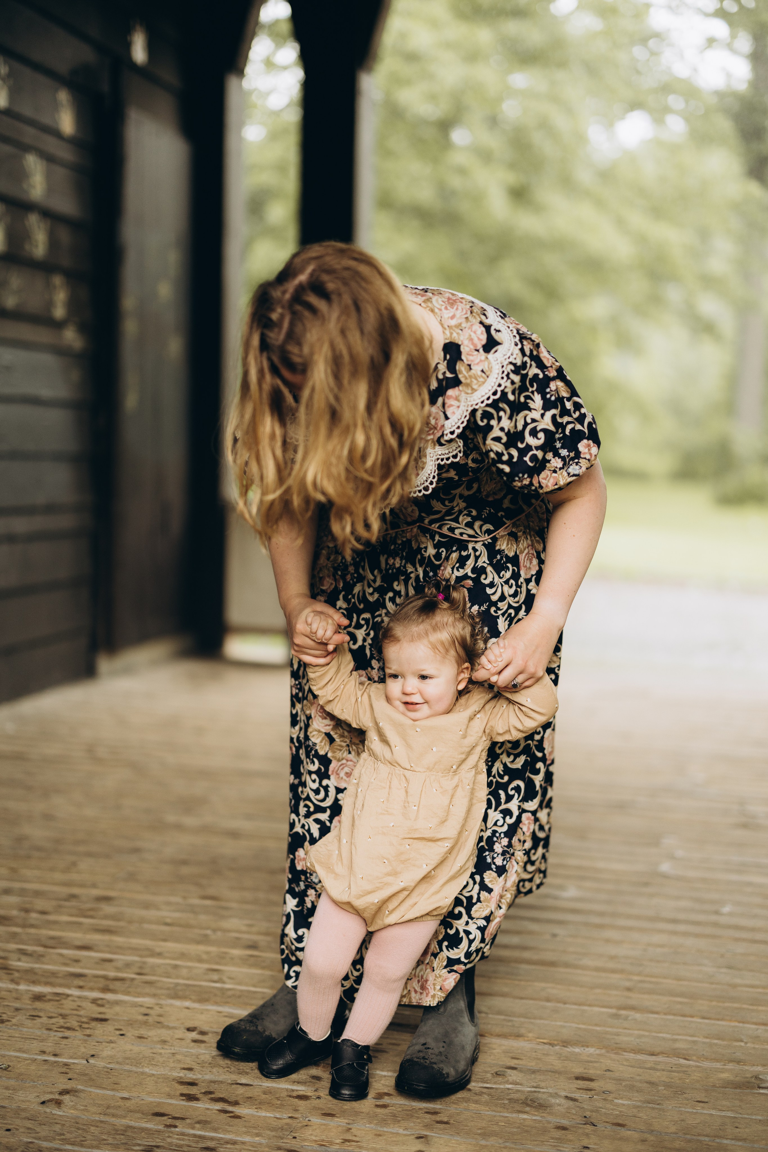 Under the rain. Wedding Photographer Toronto