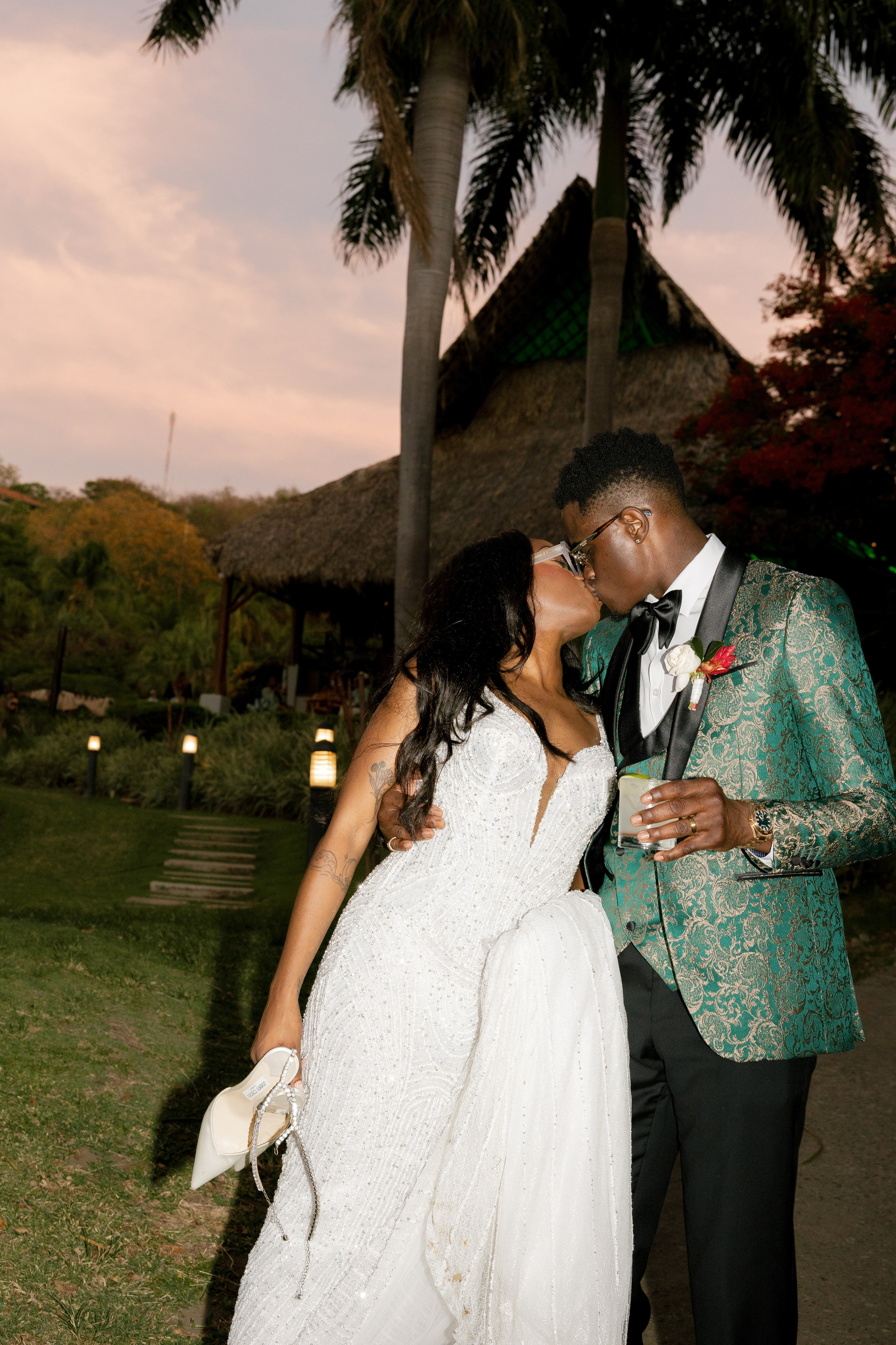 Ashley&Matt (Costa Rica). Wedding Photographer Toronto