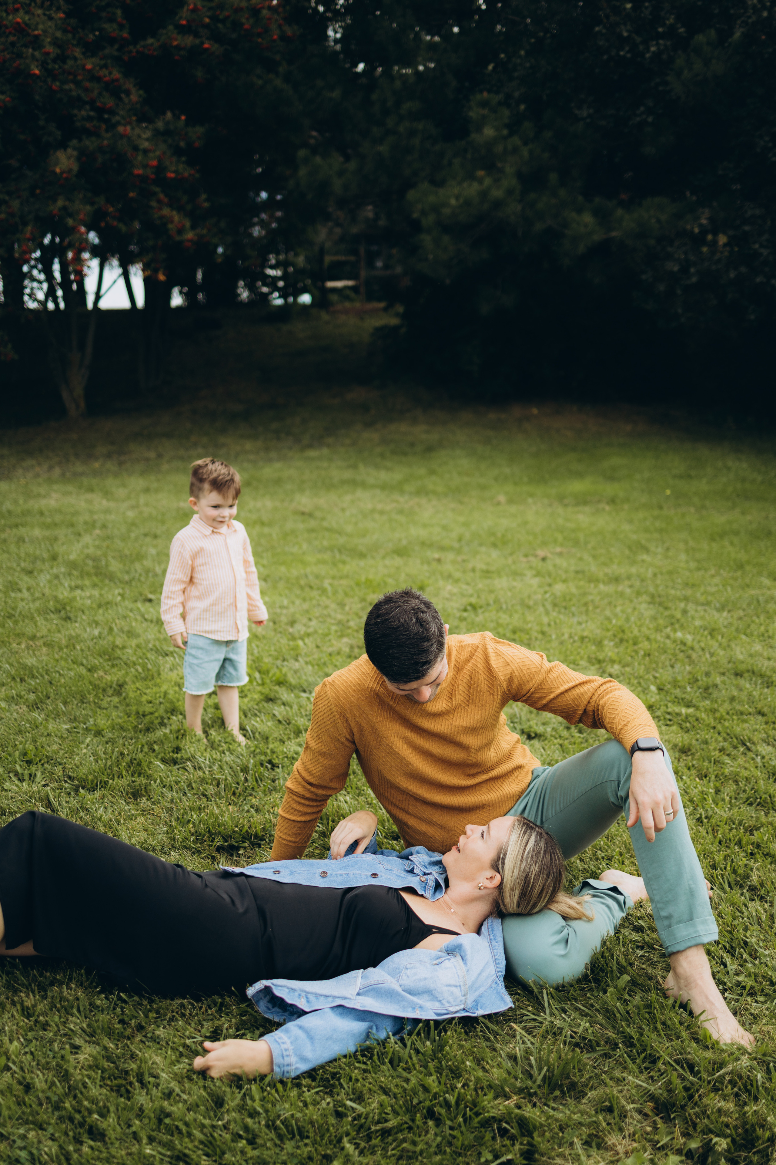 Fall family session. Wedding Photographer Toronto