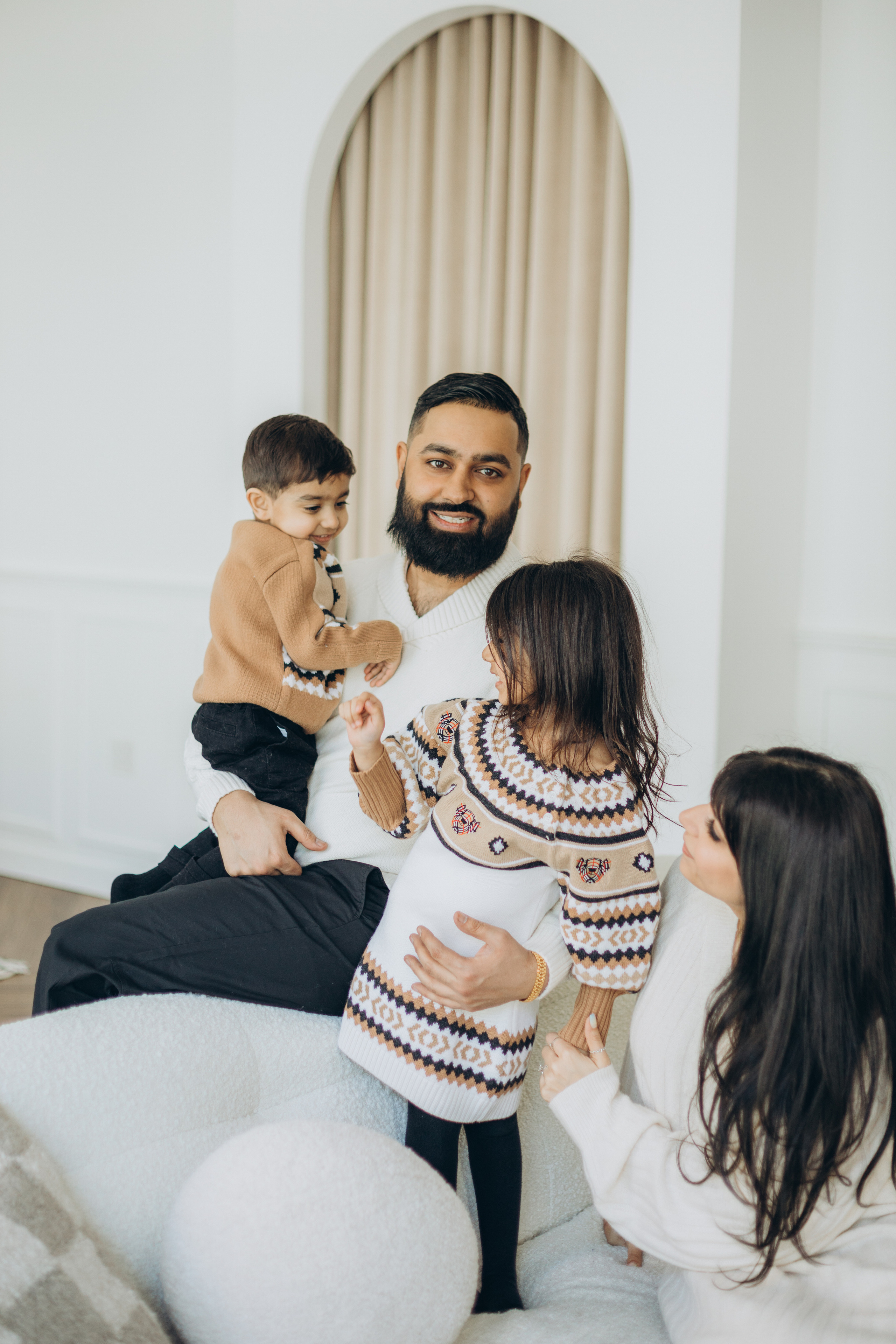 Family session. Wedding Photographer Toronto