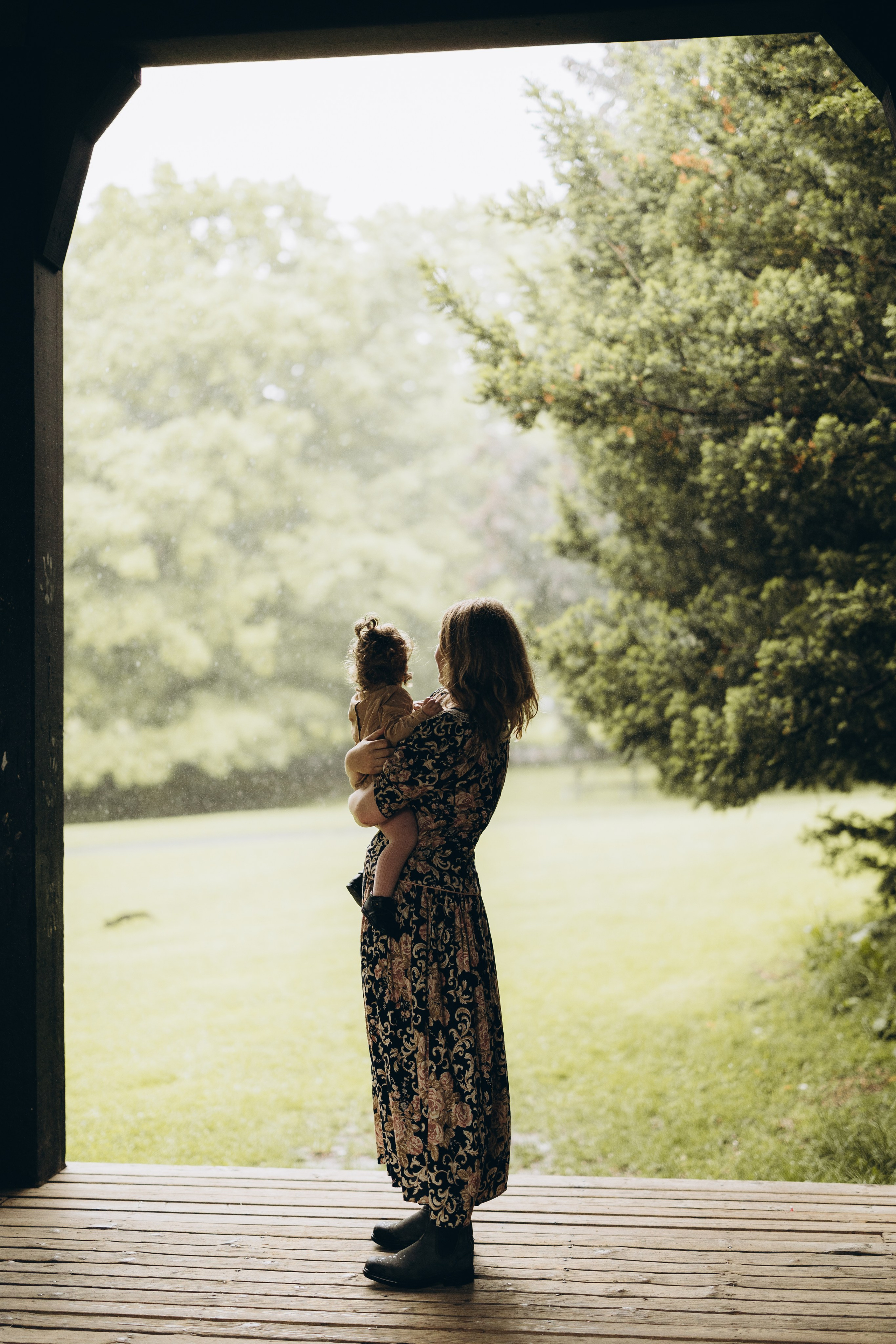 Under the rain. Wedding Photographer Toronto