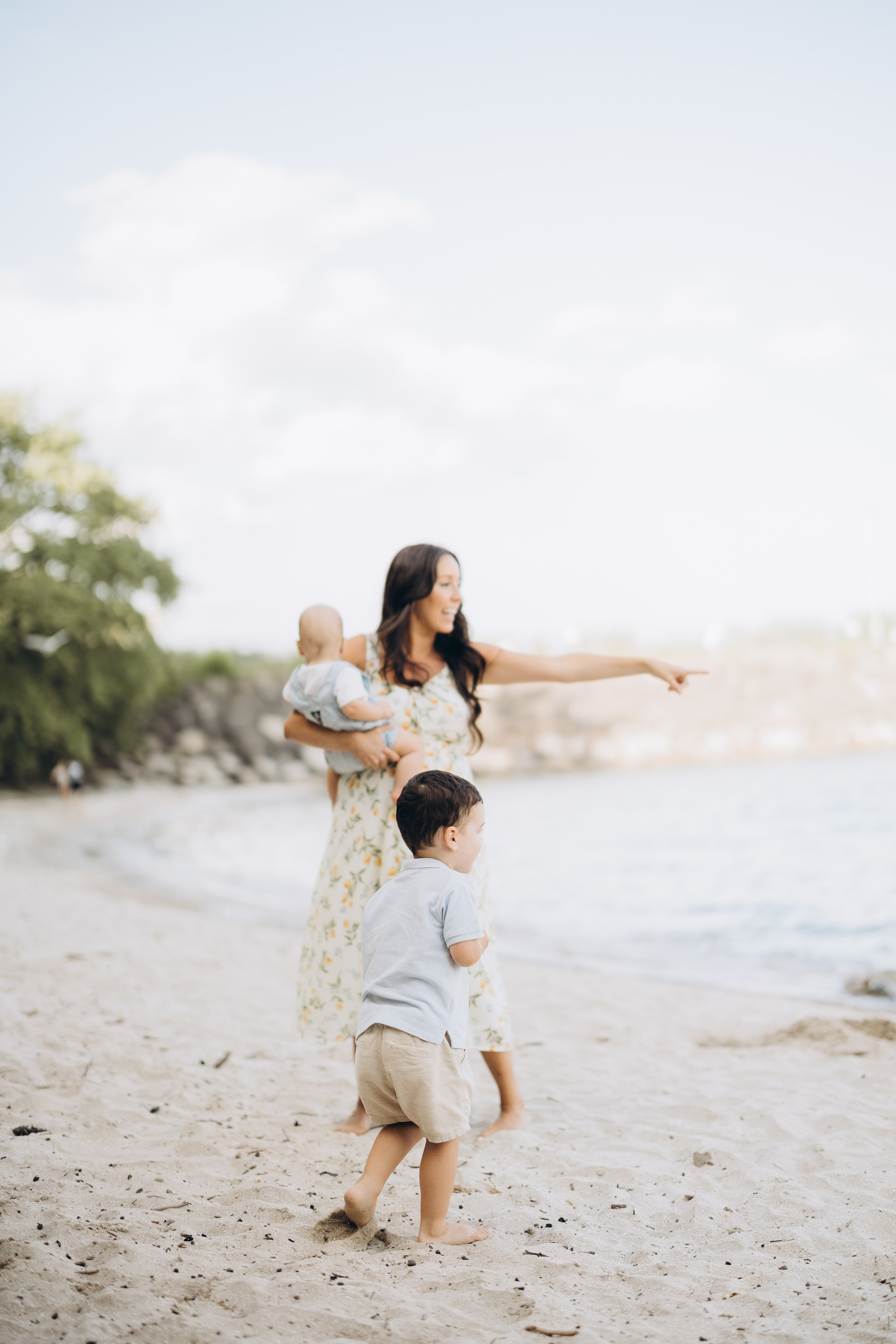 Beach photo session. Wedding Photographer Toronto