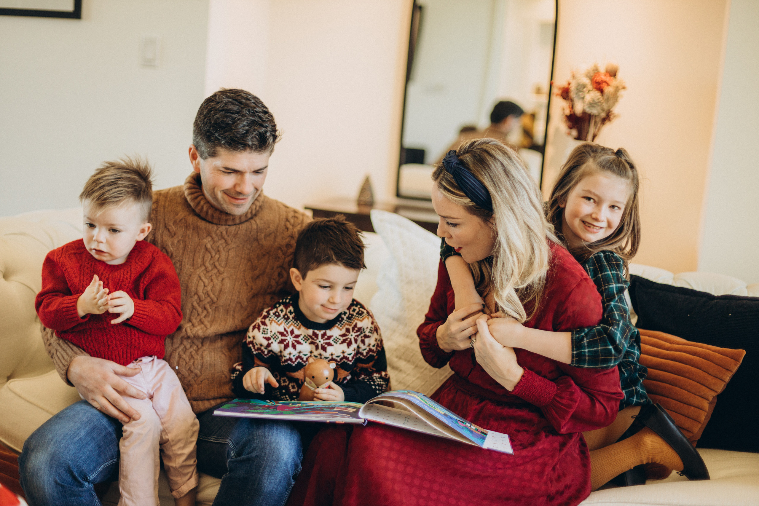 Christmas family time. Wedding Photographer Toronto