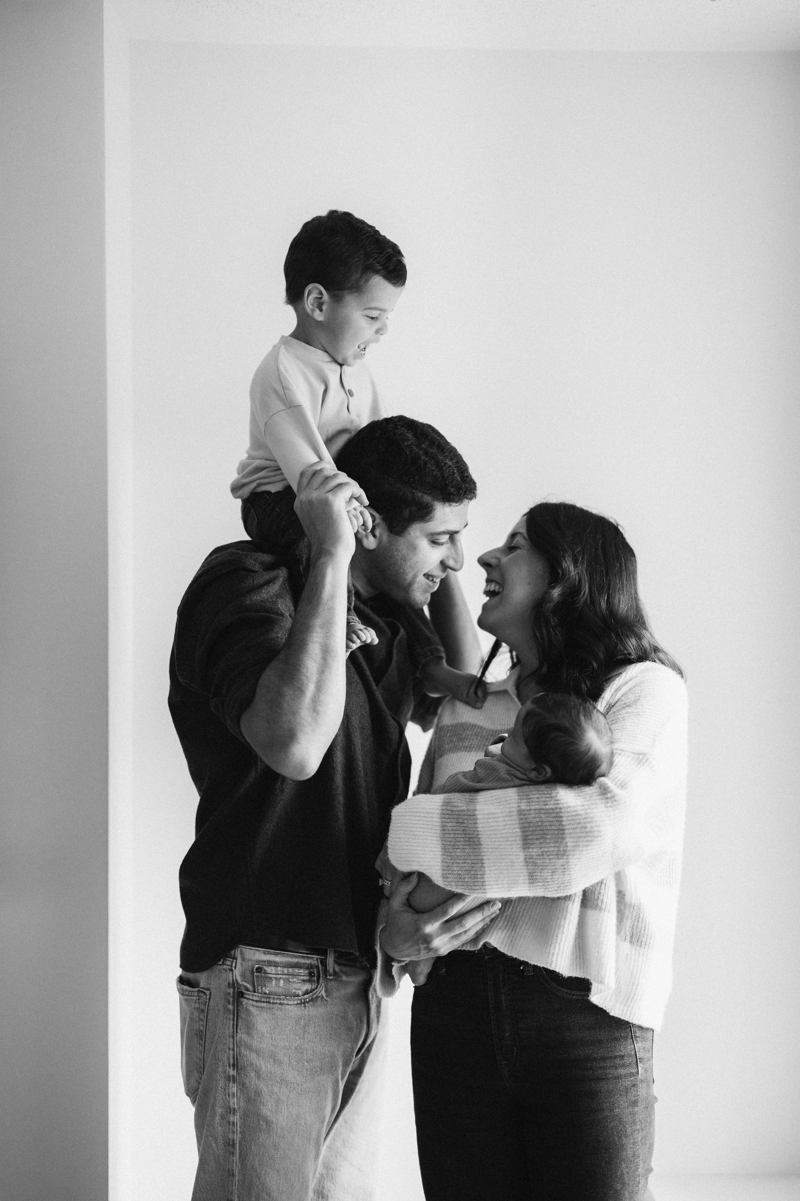 Family session. Wedding Photographer Toronto