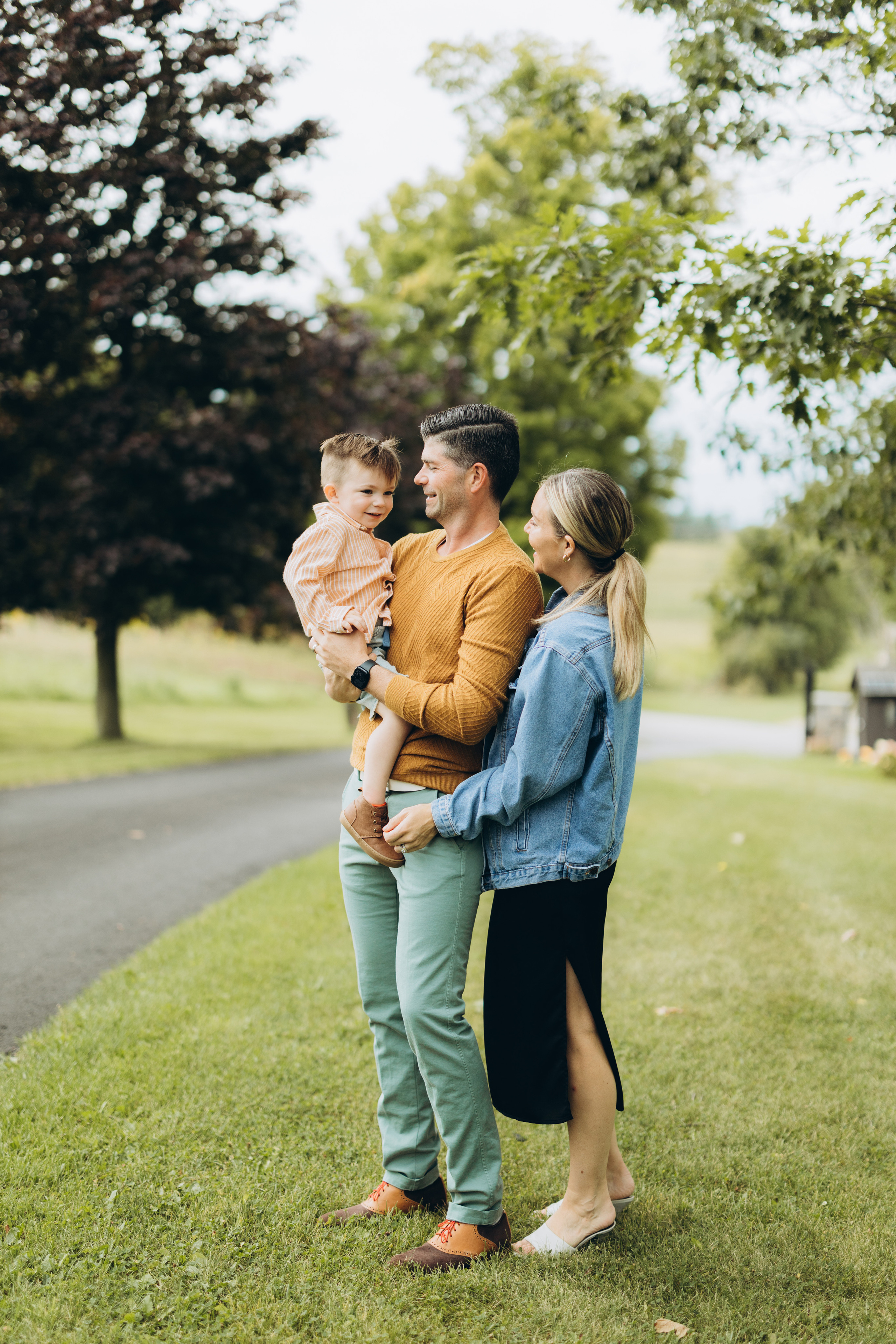 Fall family session. Wedding Photographer Toronto