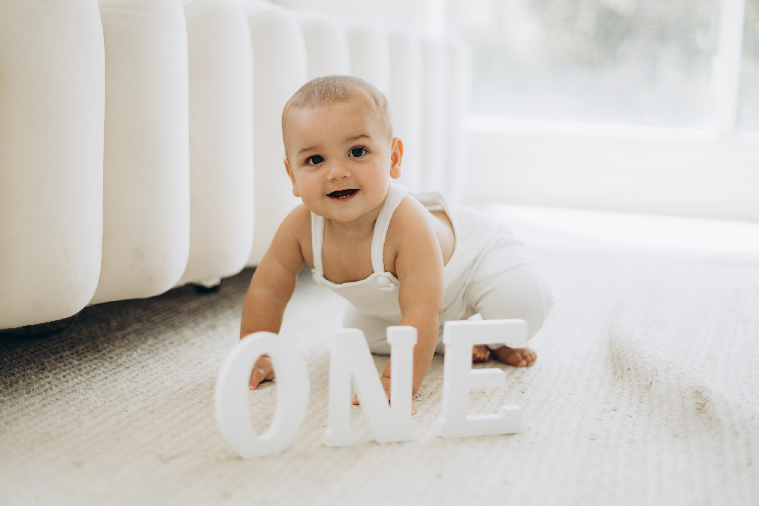 Cake smash. Wedding Photographer Toronto