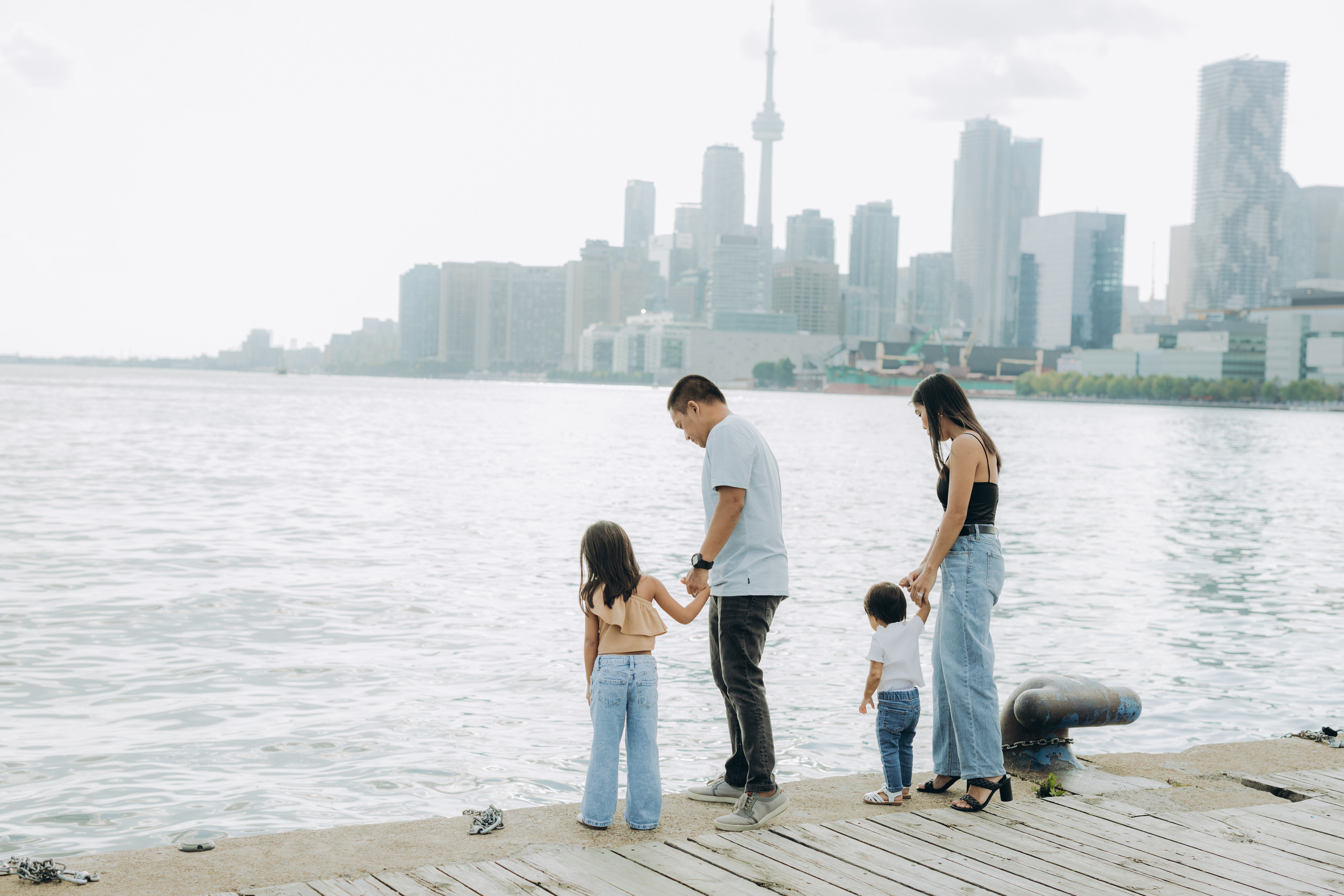 Family session in Toronto. Wedding Photographer Toronto