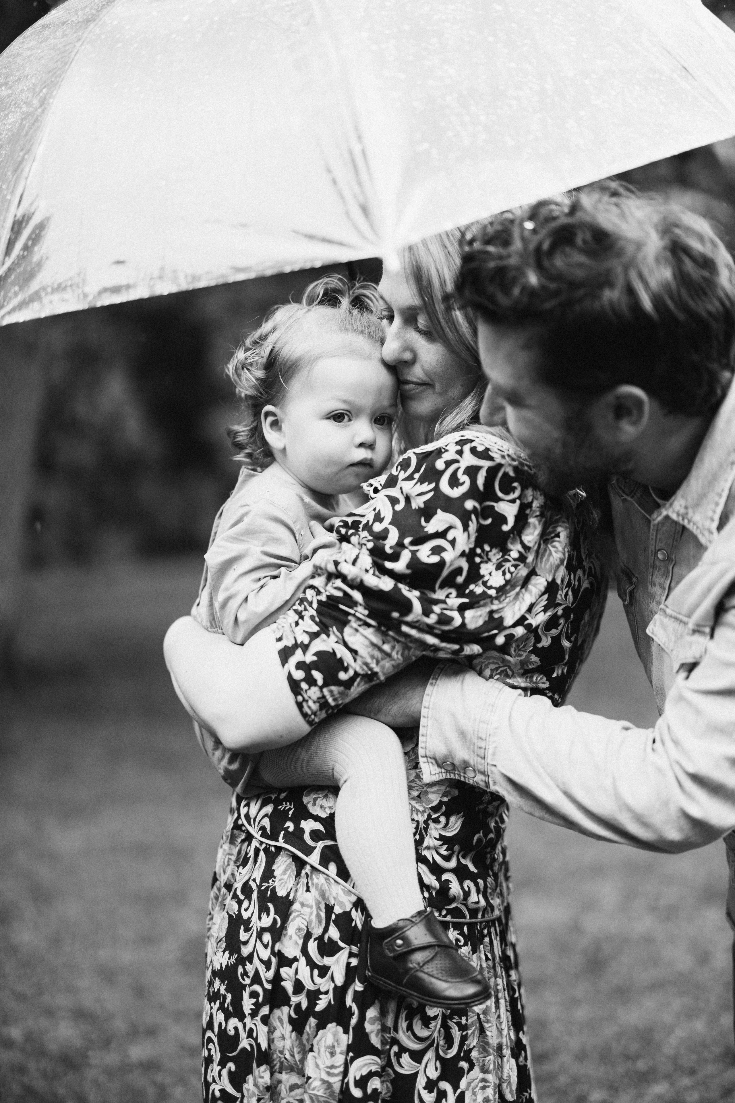 Under the rain. Wedding Photographer Toronto