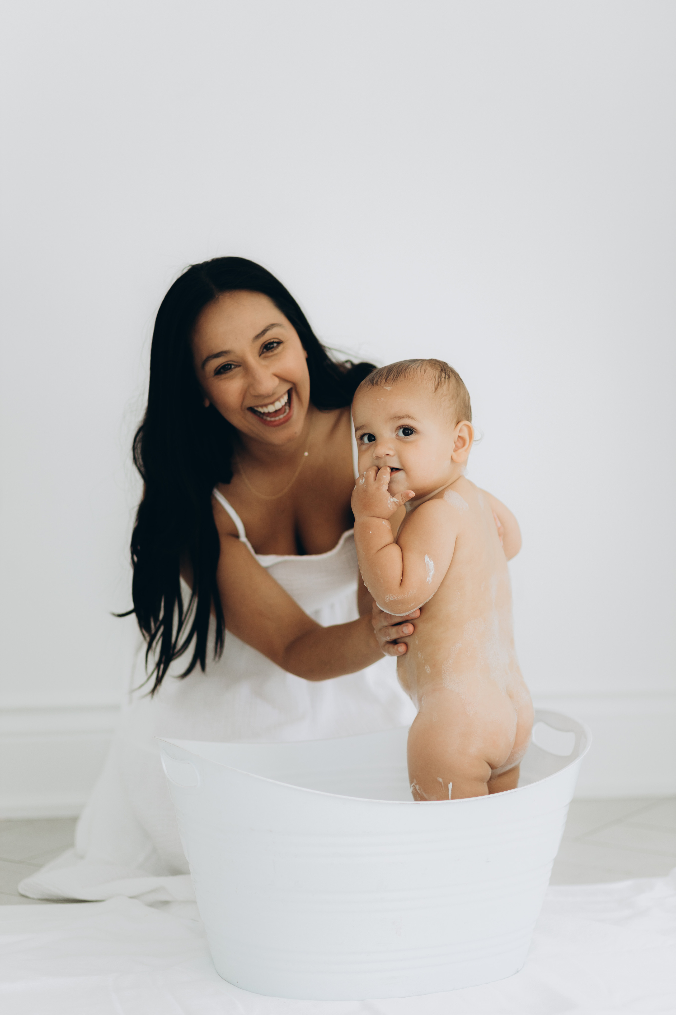 Cake smash. Wedding Photographer Toronto