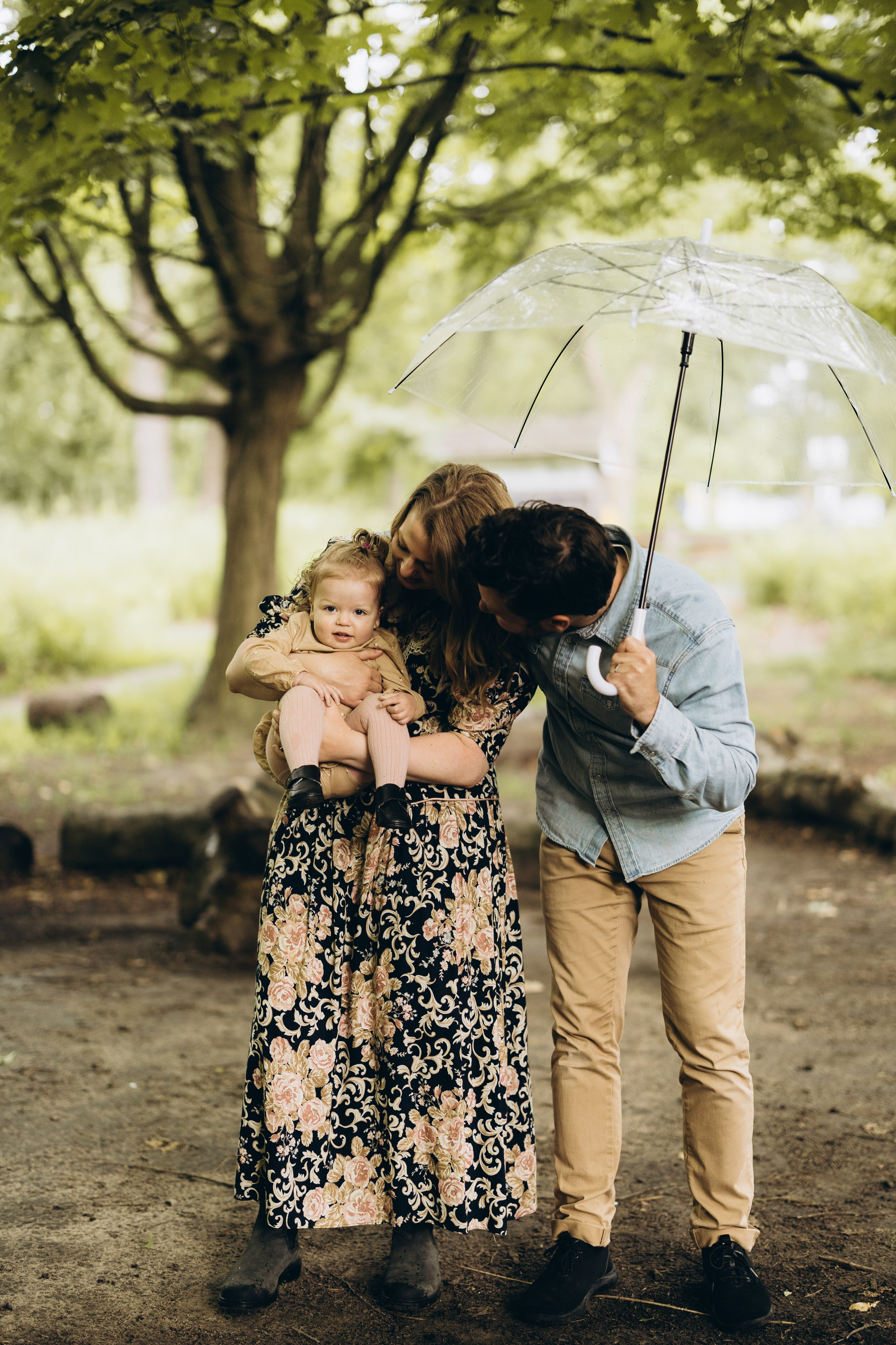 Under the rain. Wedding Photographer Toronto