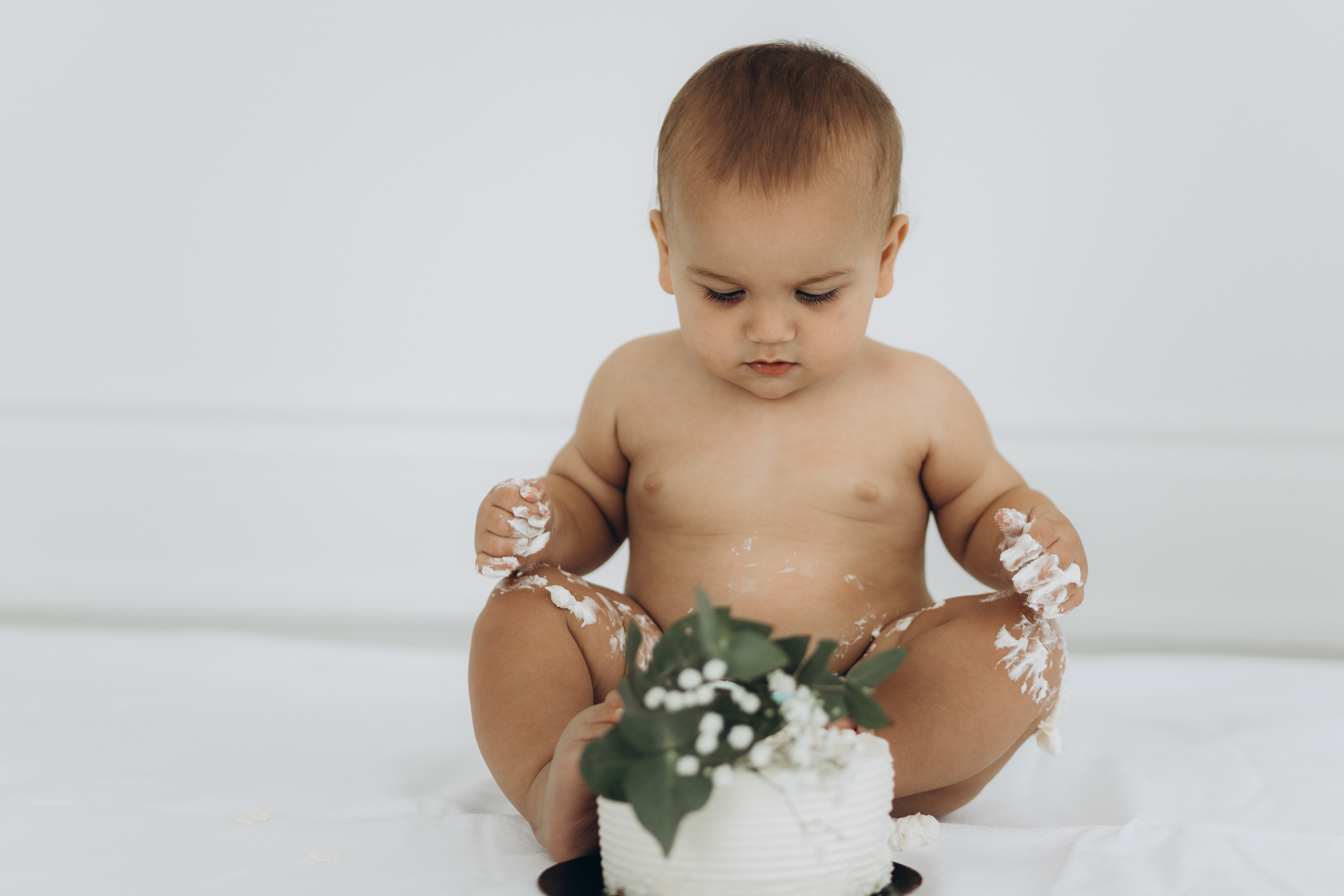 Cake smash. Wedding Photographer Toronto