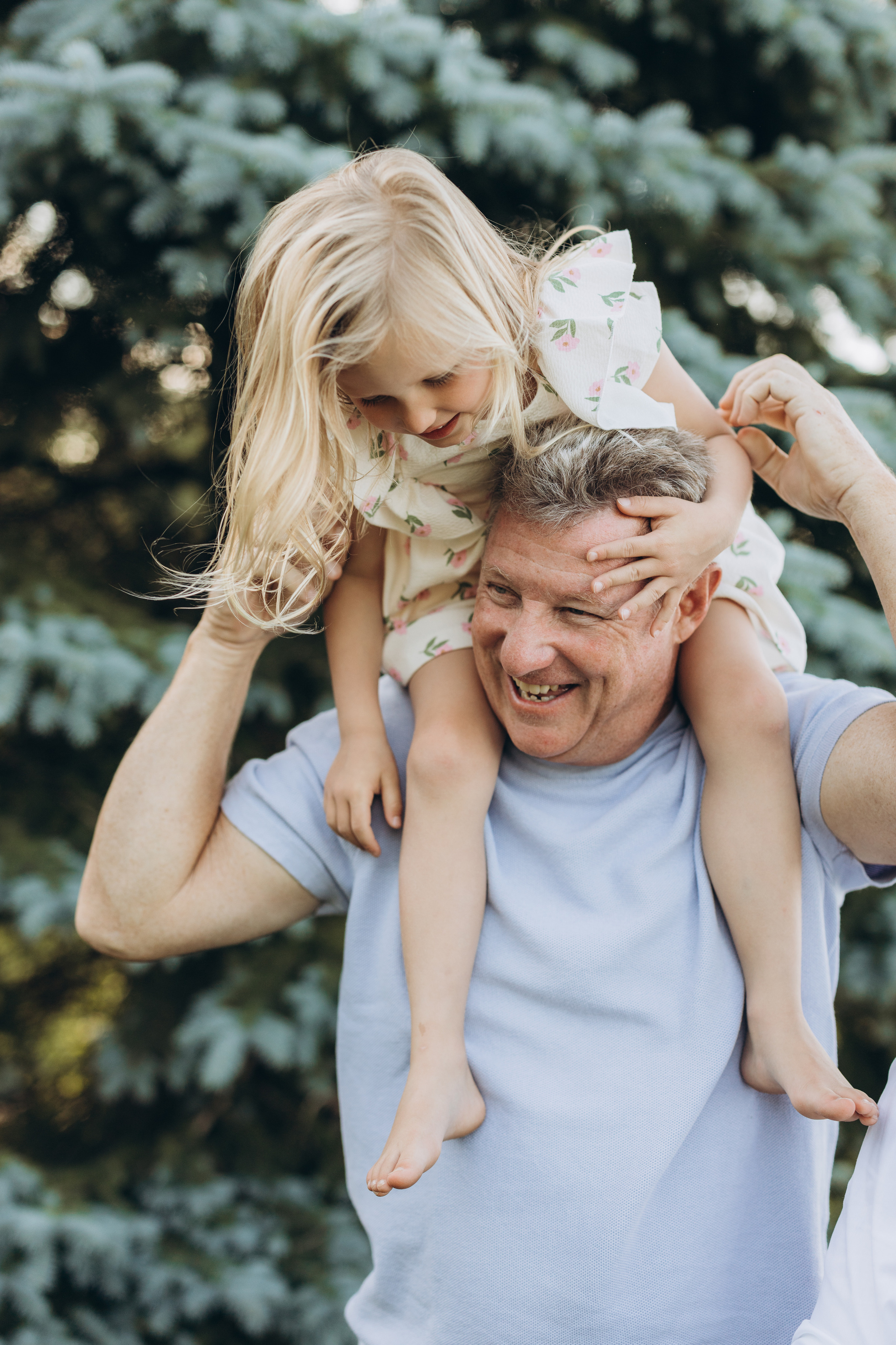 Family time. Wedding Photographer Toronto