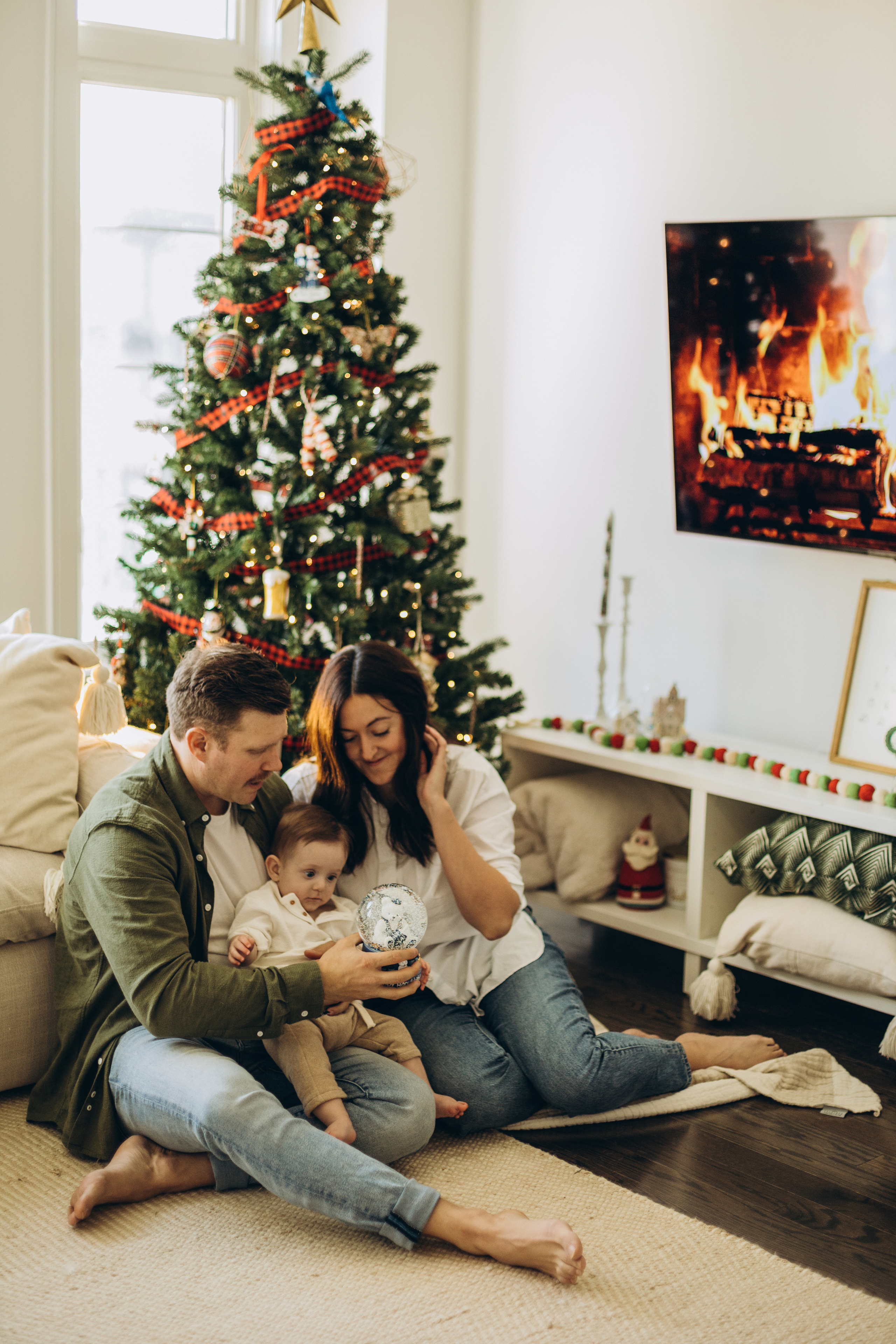 First Christmas. Wedding Photographer Toronto