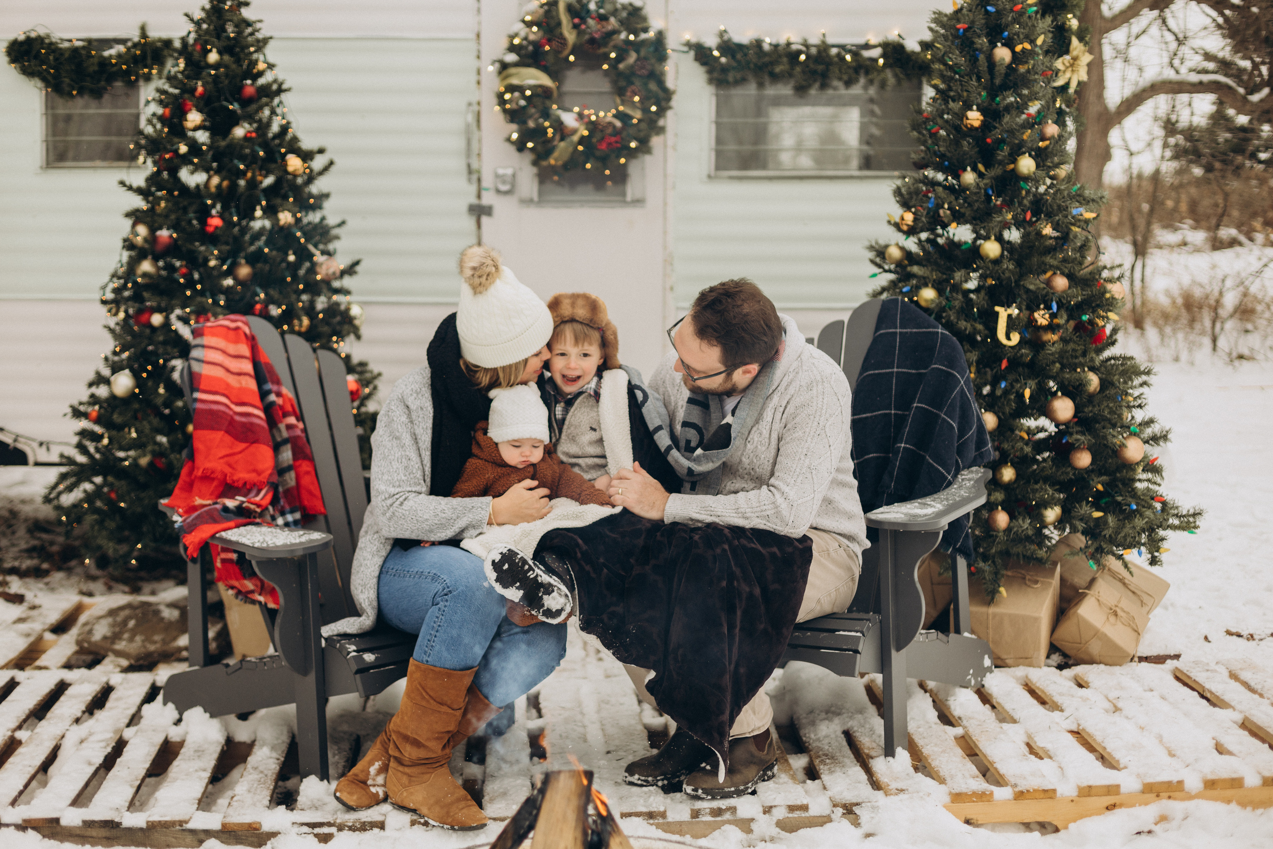 Family time. Wedding Photographer Toronto