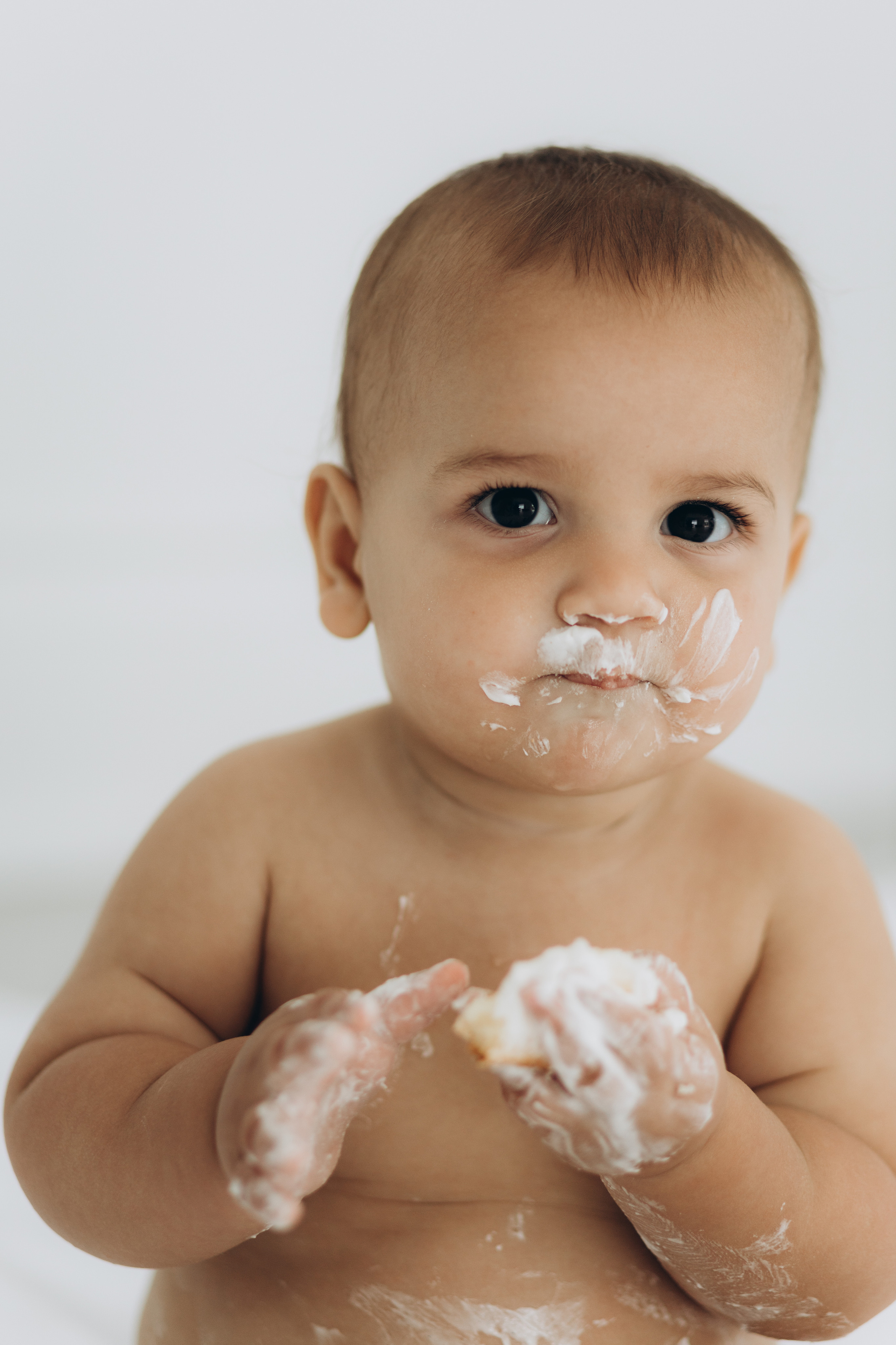 Cake smash. Wedding Photographer Toronto