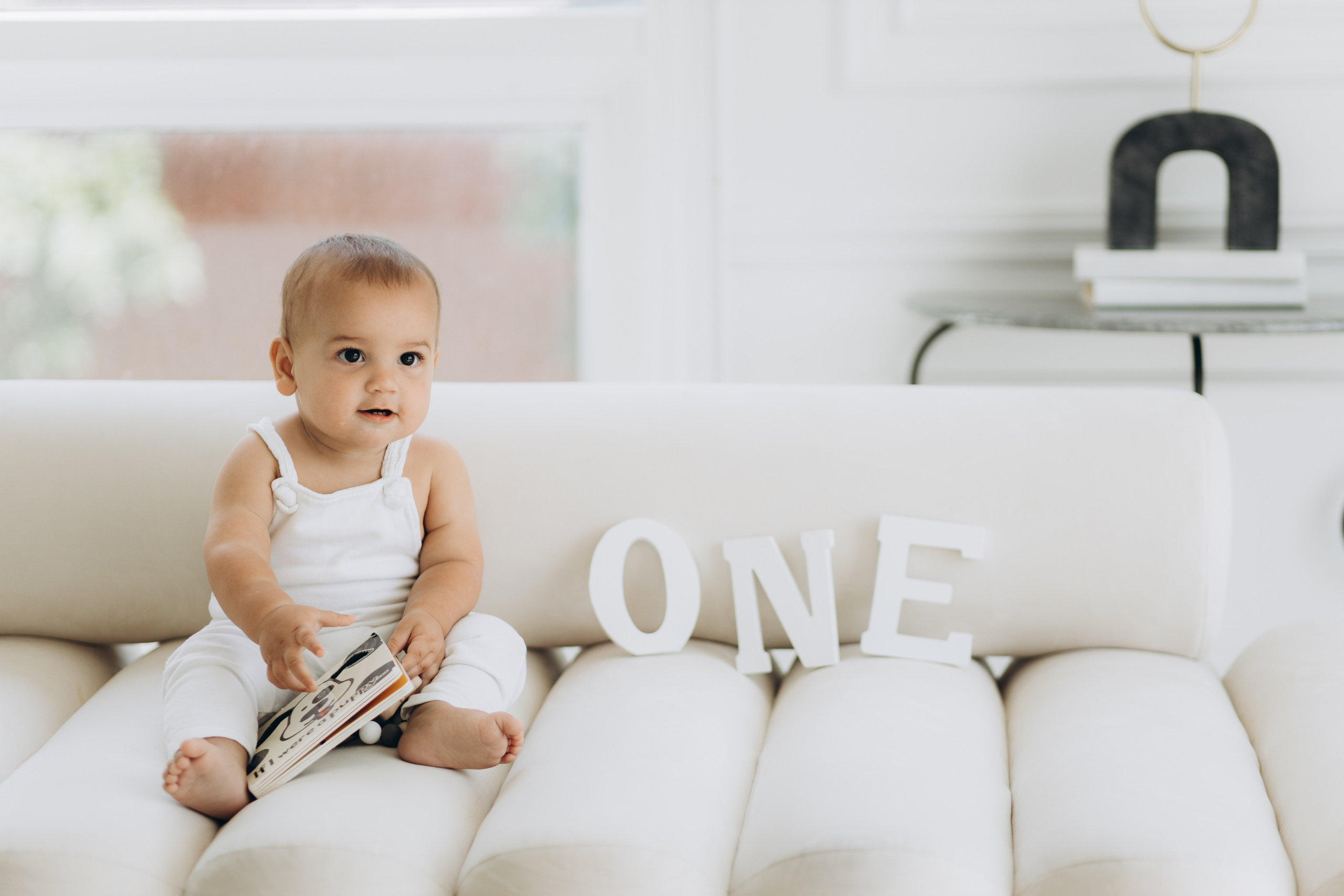 Cake smash. Wedding Photographer Toronto