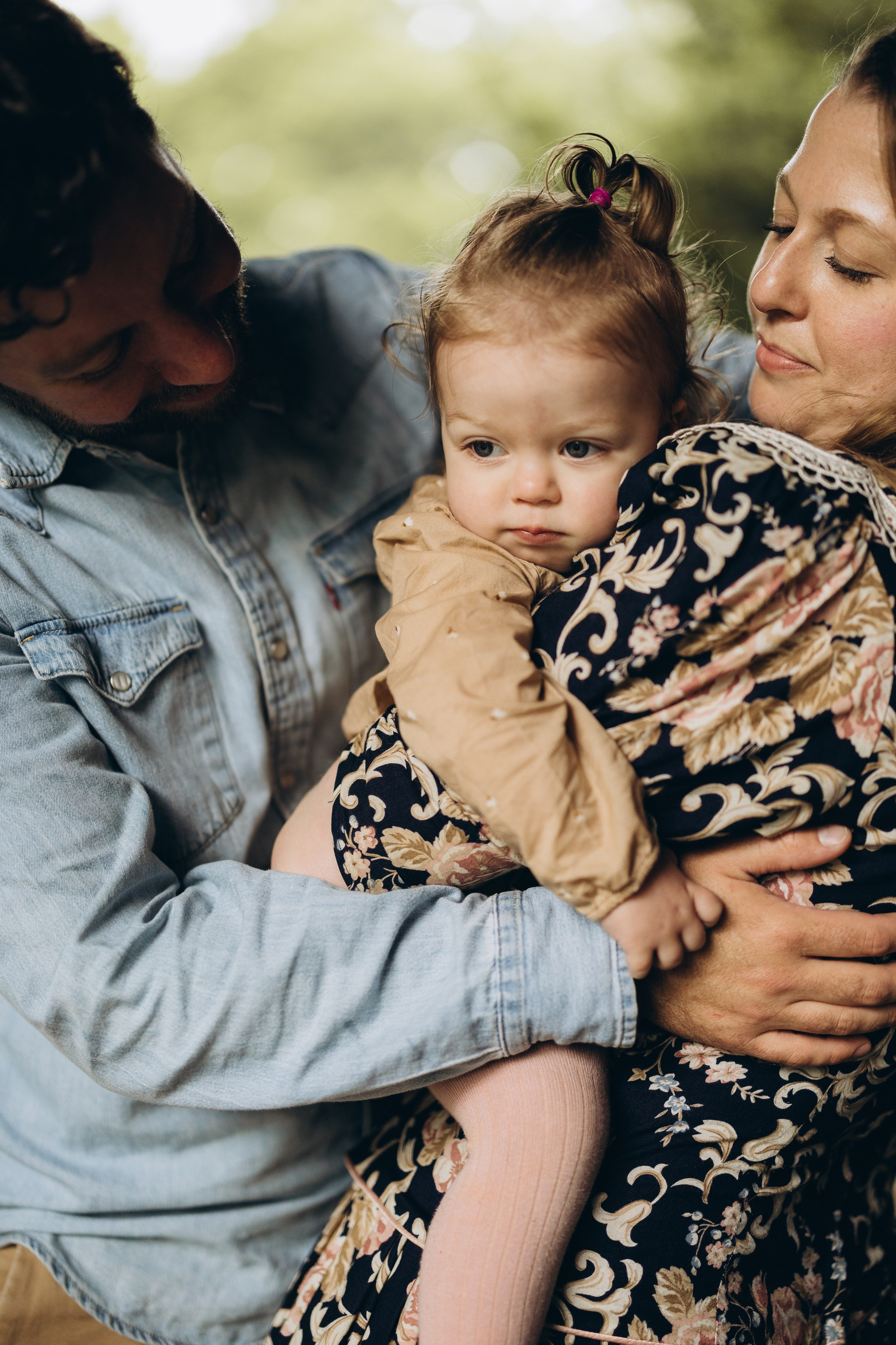 Under the rain. Wedding Photographer Toronto