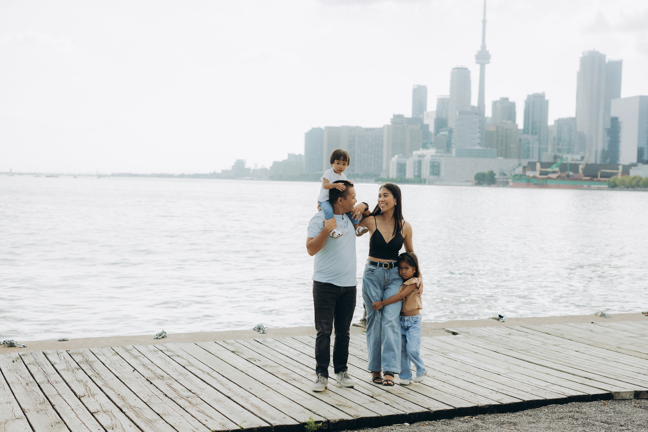 Family session in Toronto. Wedding Photographer Toronto