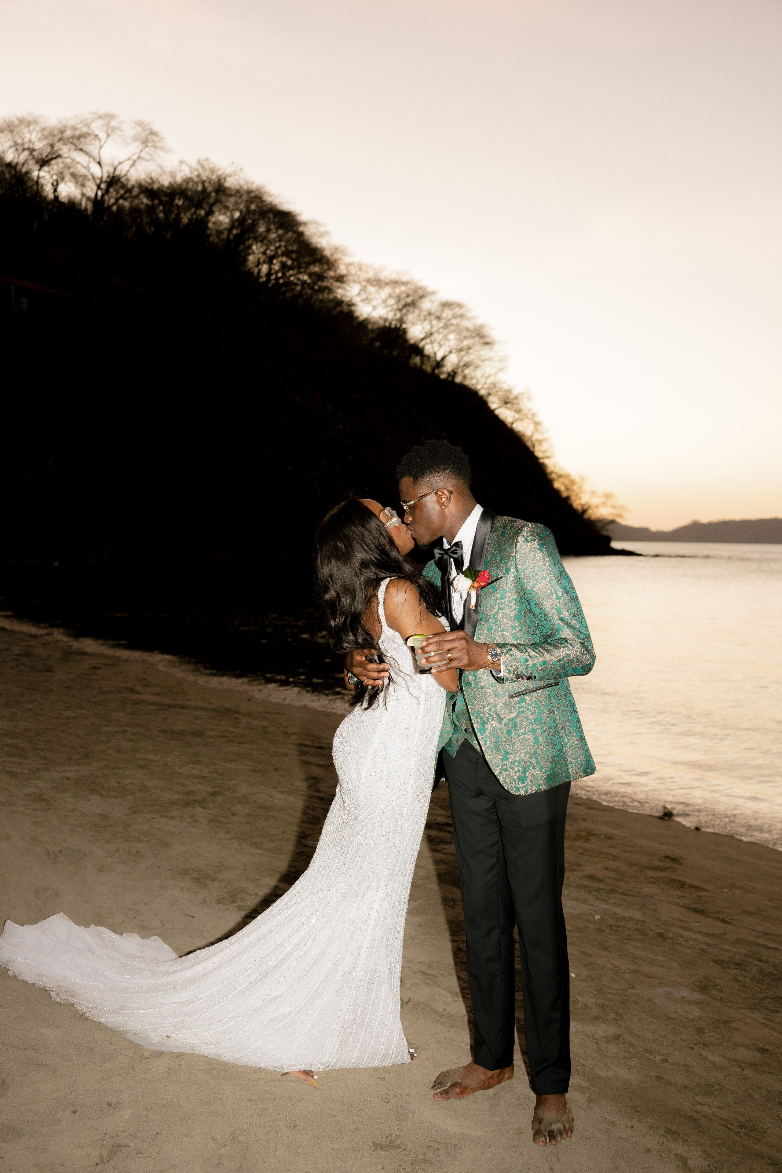 Ashley&Matt (Costa Rica). Wedding Photographer Toronto