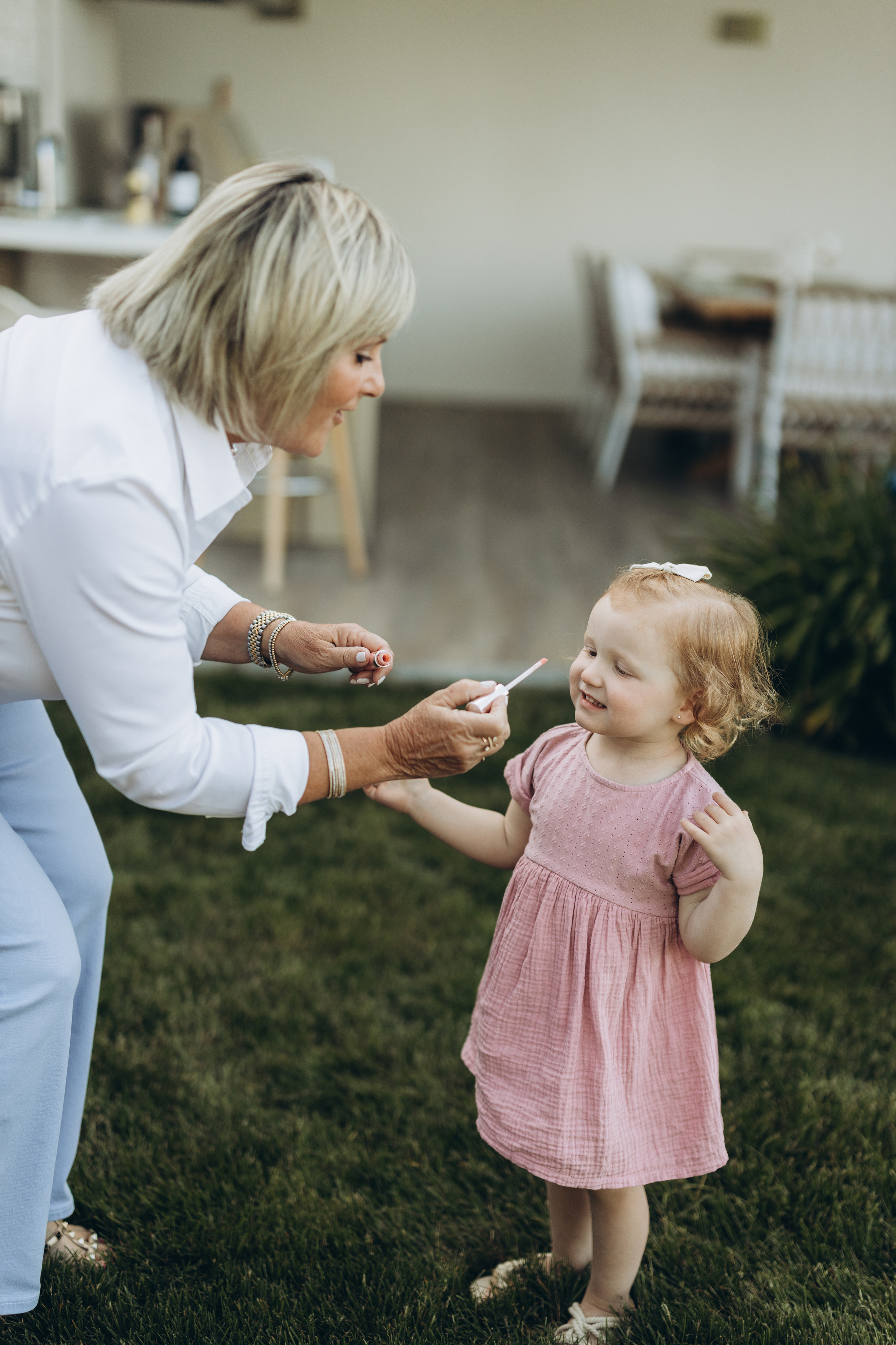 Family time. Wedding Photographer Toronto