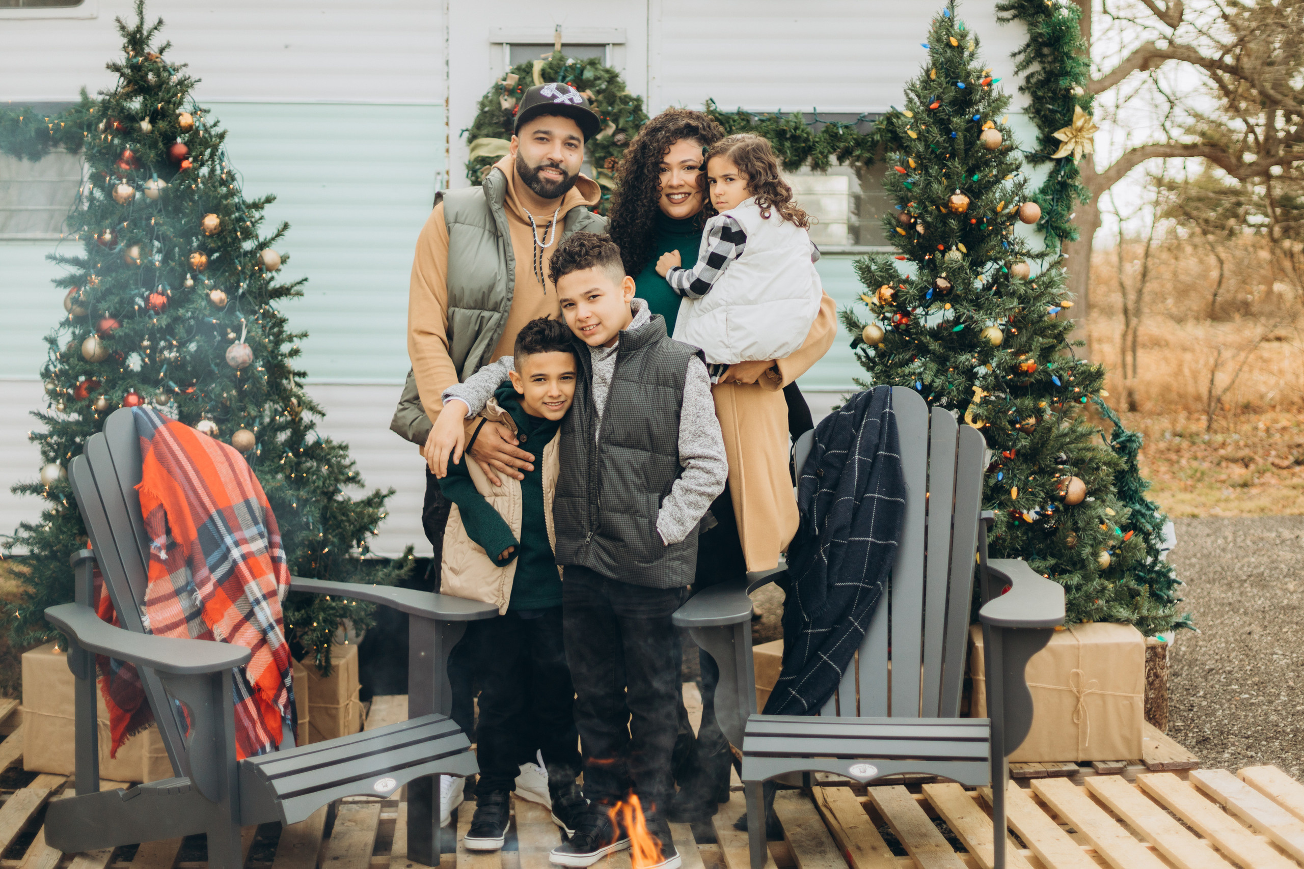 Christmas mini session. Wedding Photographer Toronto