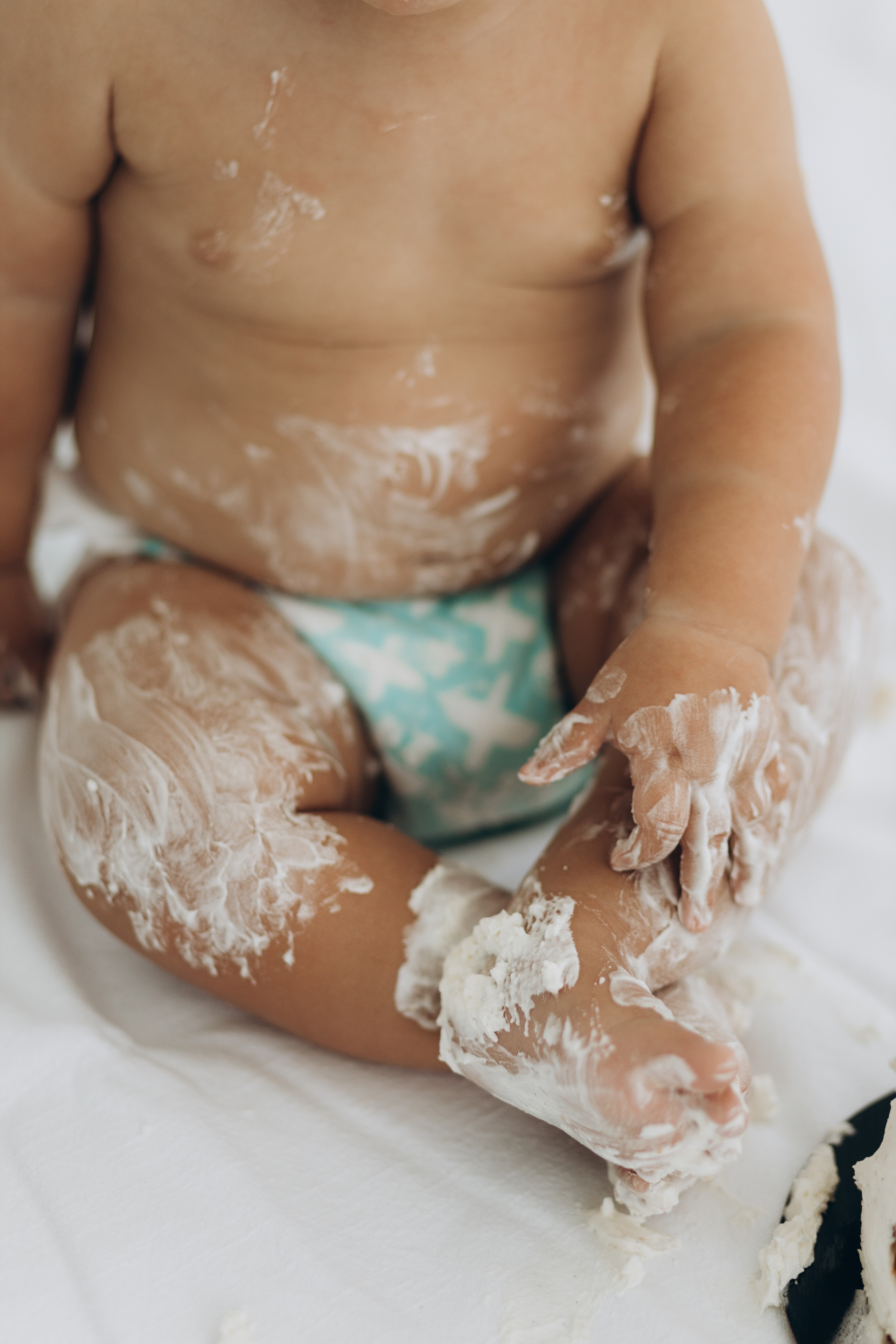 Cake smash. Wedding Photographer Toronto