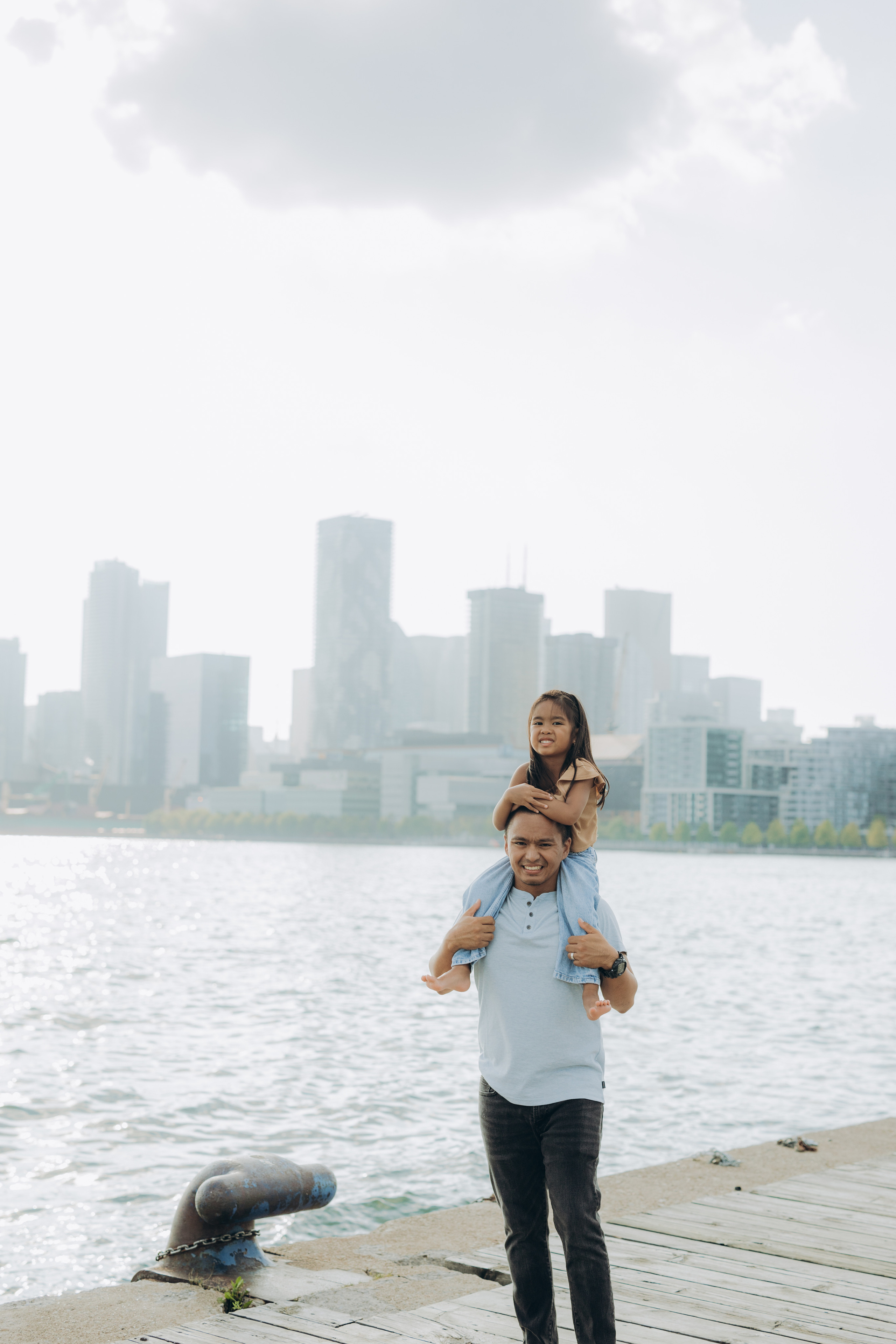 Family session in Toronto. Wedding Photographer Toronto