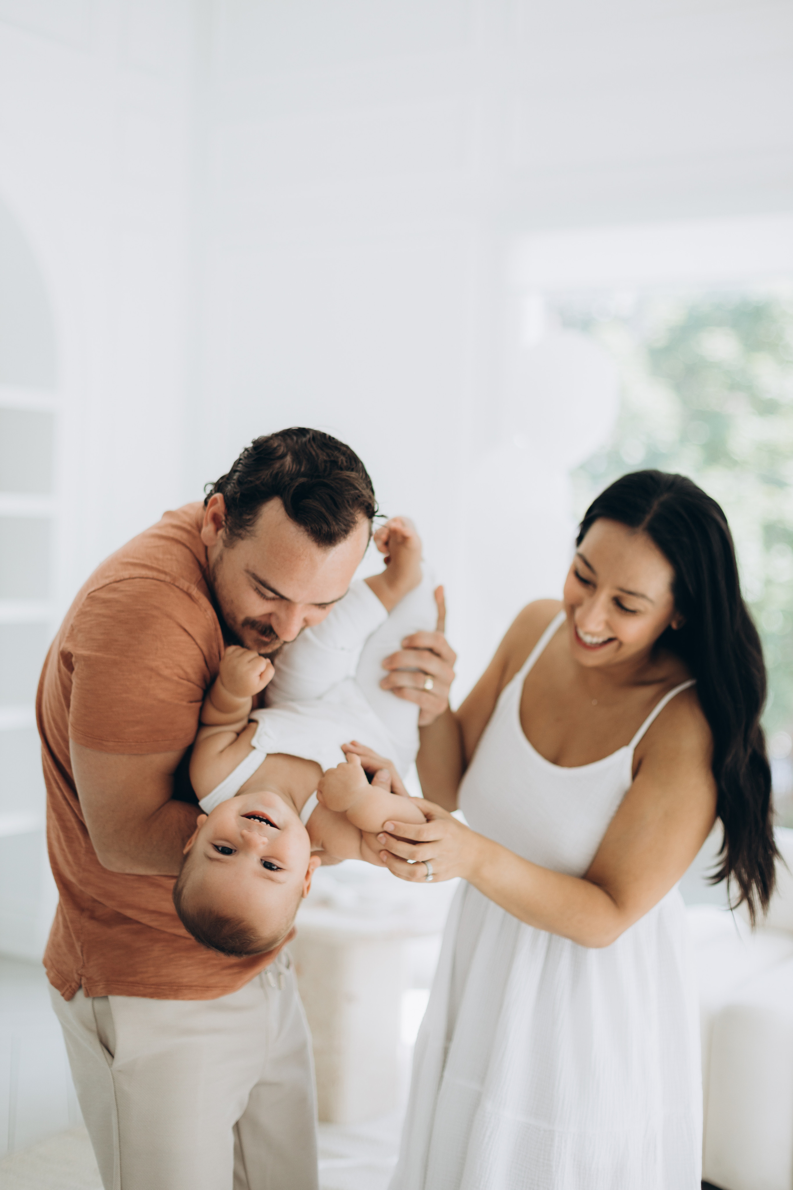 Cake smash. Wedding Photographer Toronto