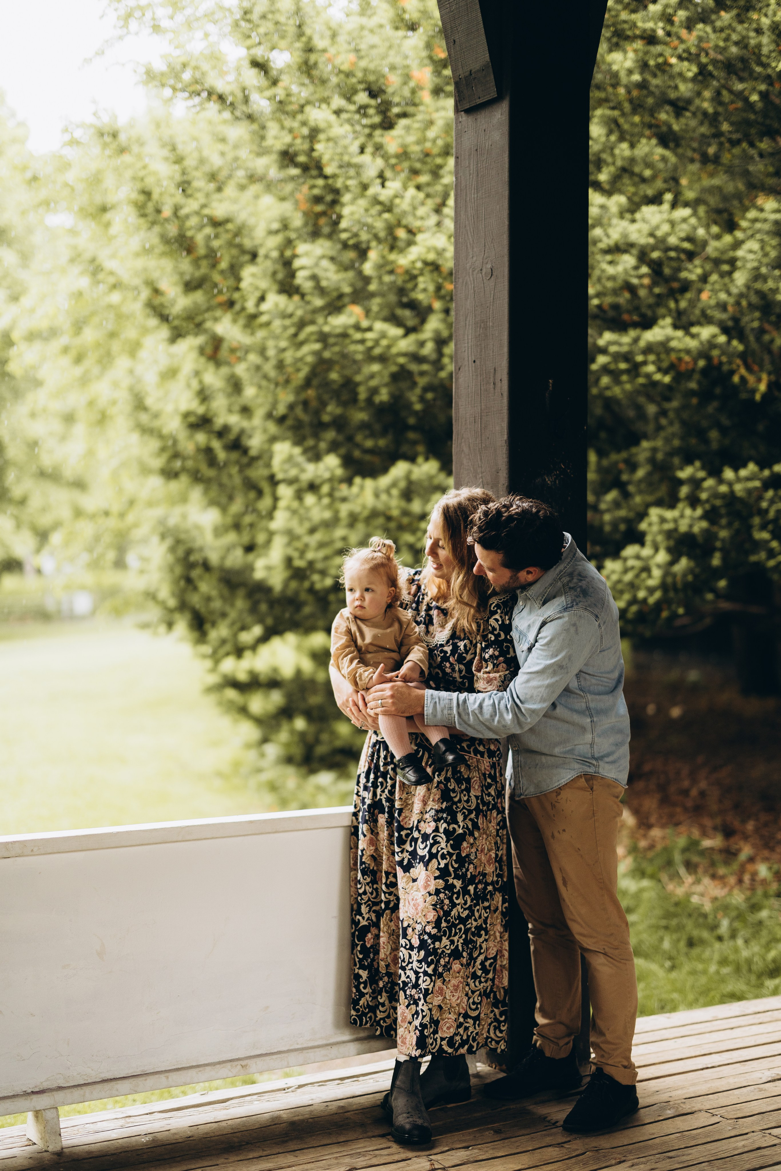 Under the rain. Wedding Photographer Toronto